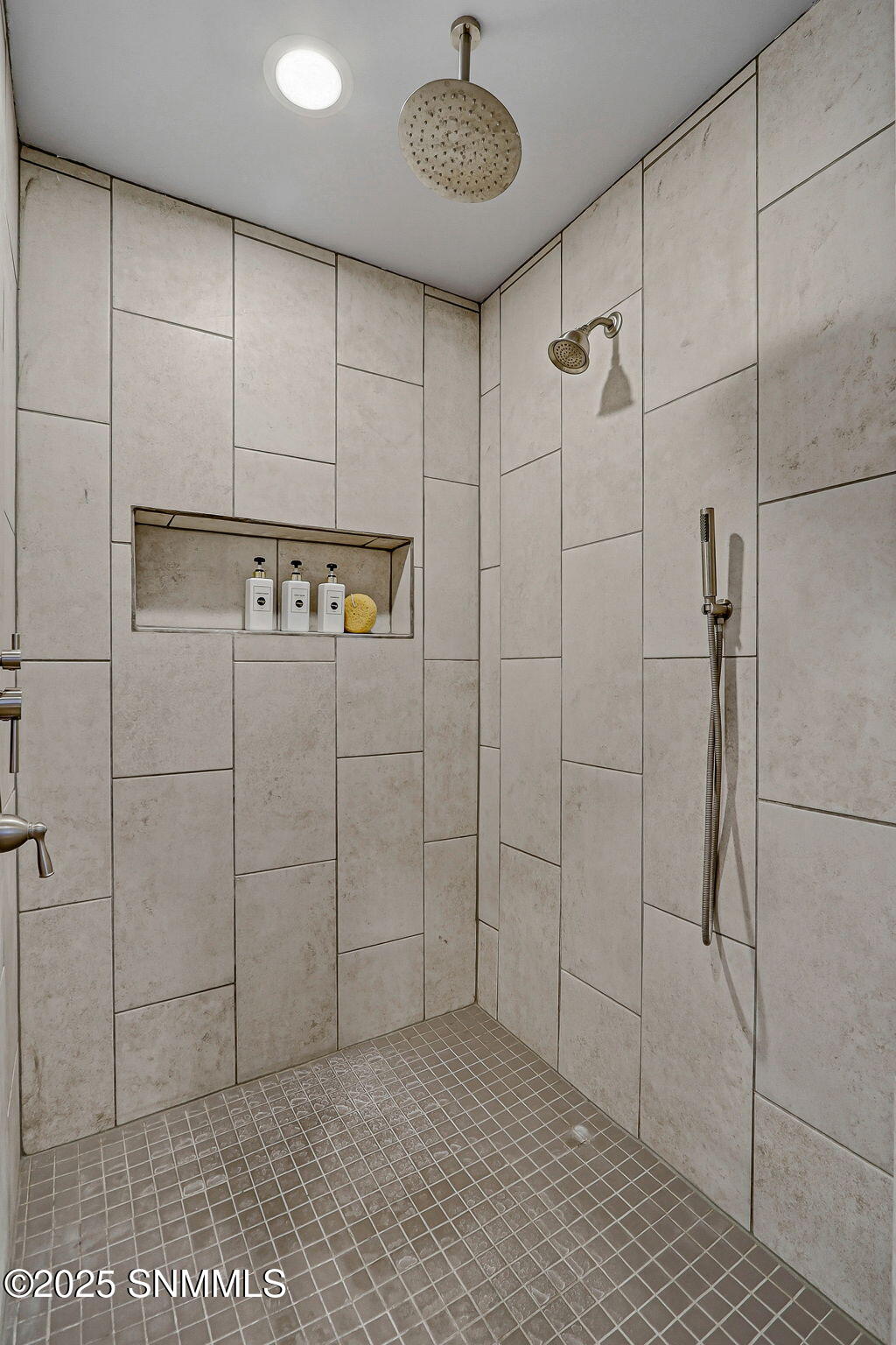 1963 Guamis Road Property Photo 23