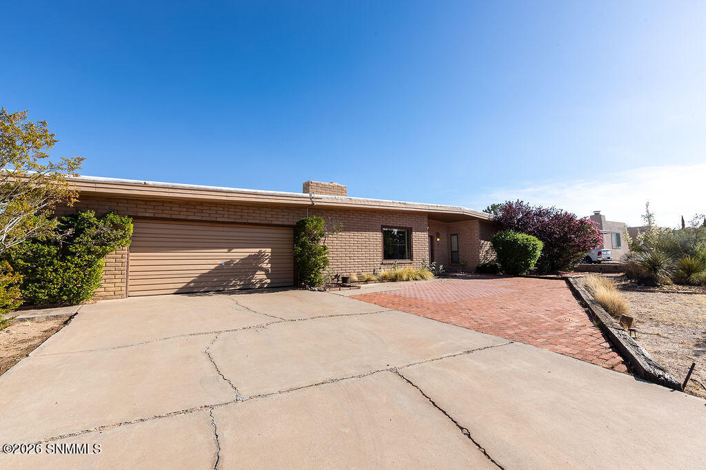 1480 Vista Del Valle Property Photo 1