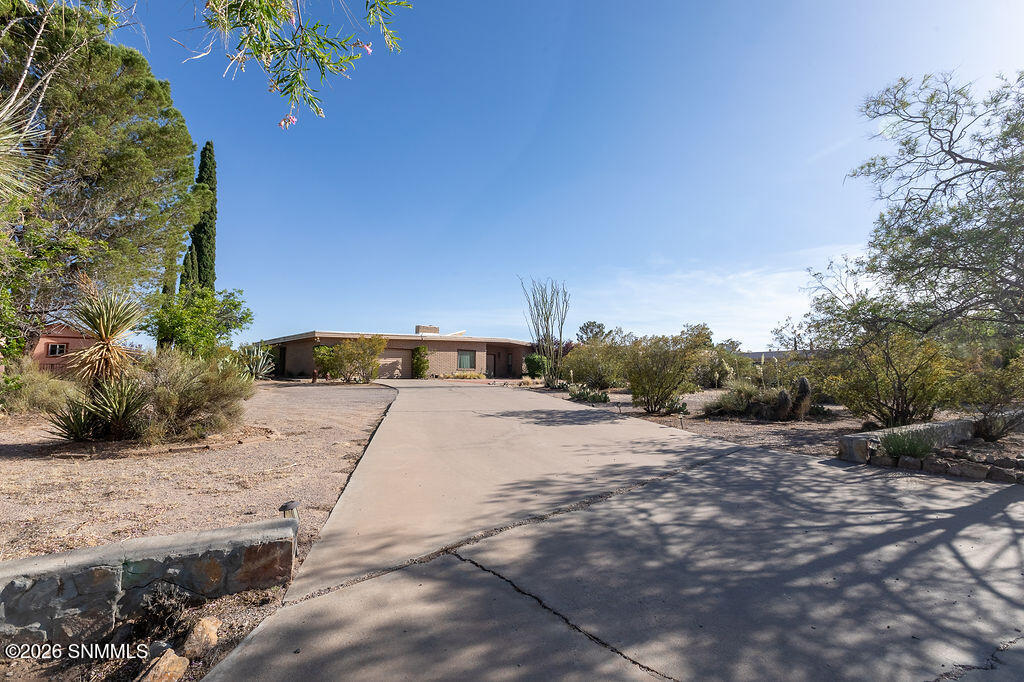 1480 Vista Del Valle Property Photo 2