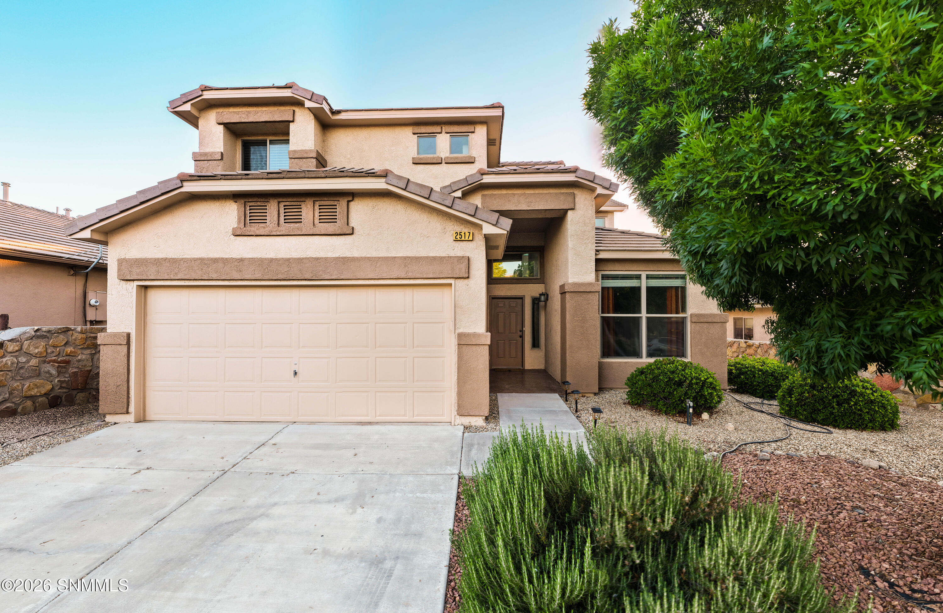 2517 Fallbrook Way Property Photo 1