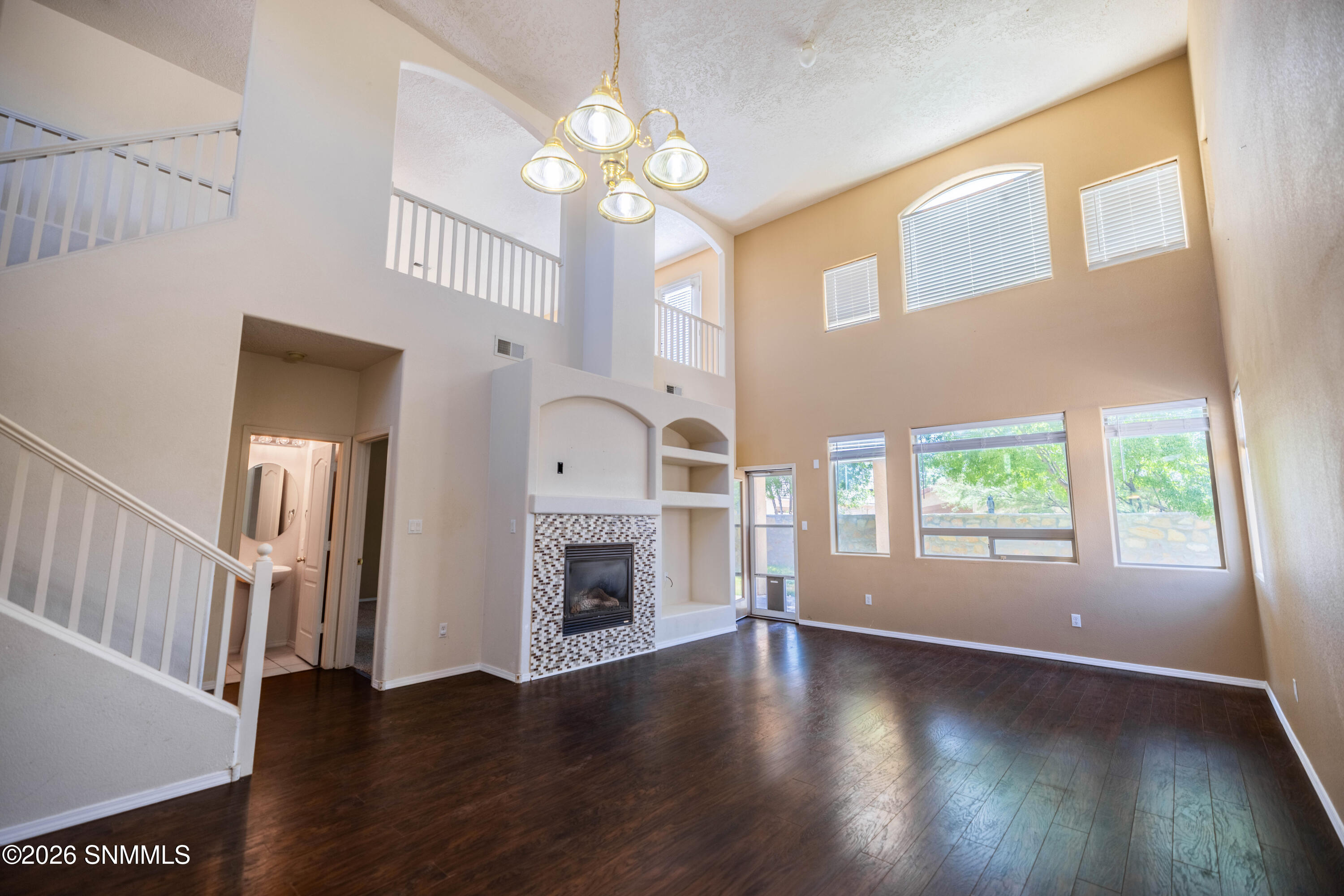 2517 Fallbrook Way Property Photo 4