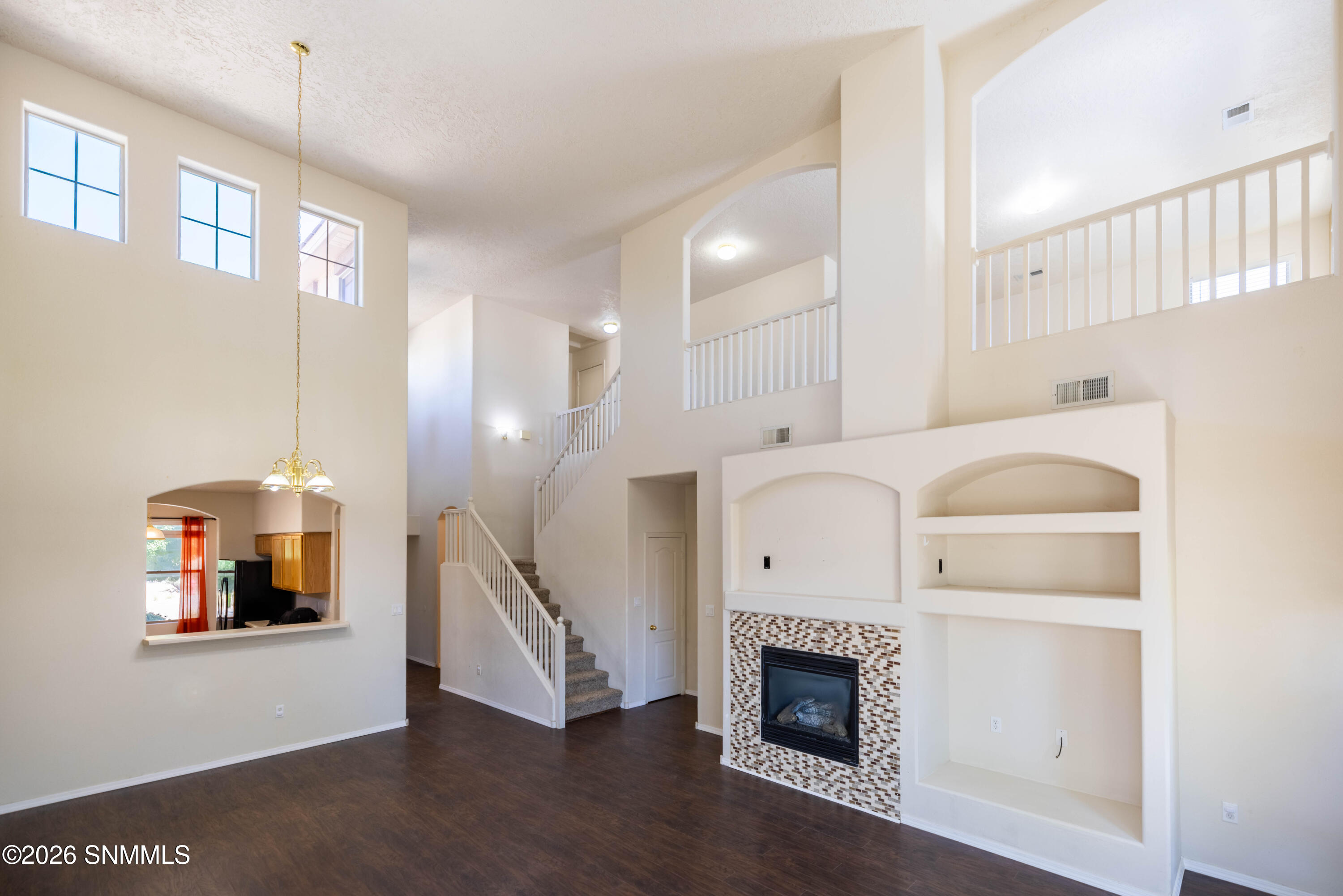 2517 Fallbrook Way Property Photo 5
