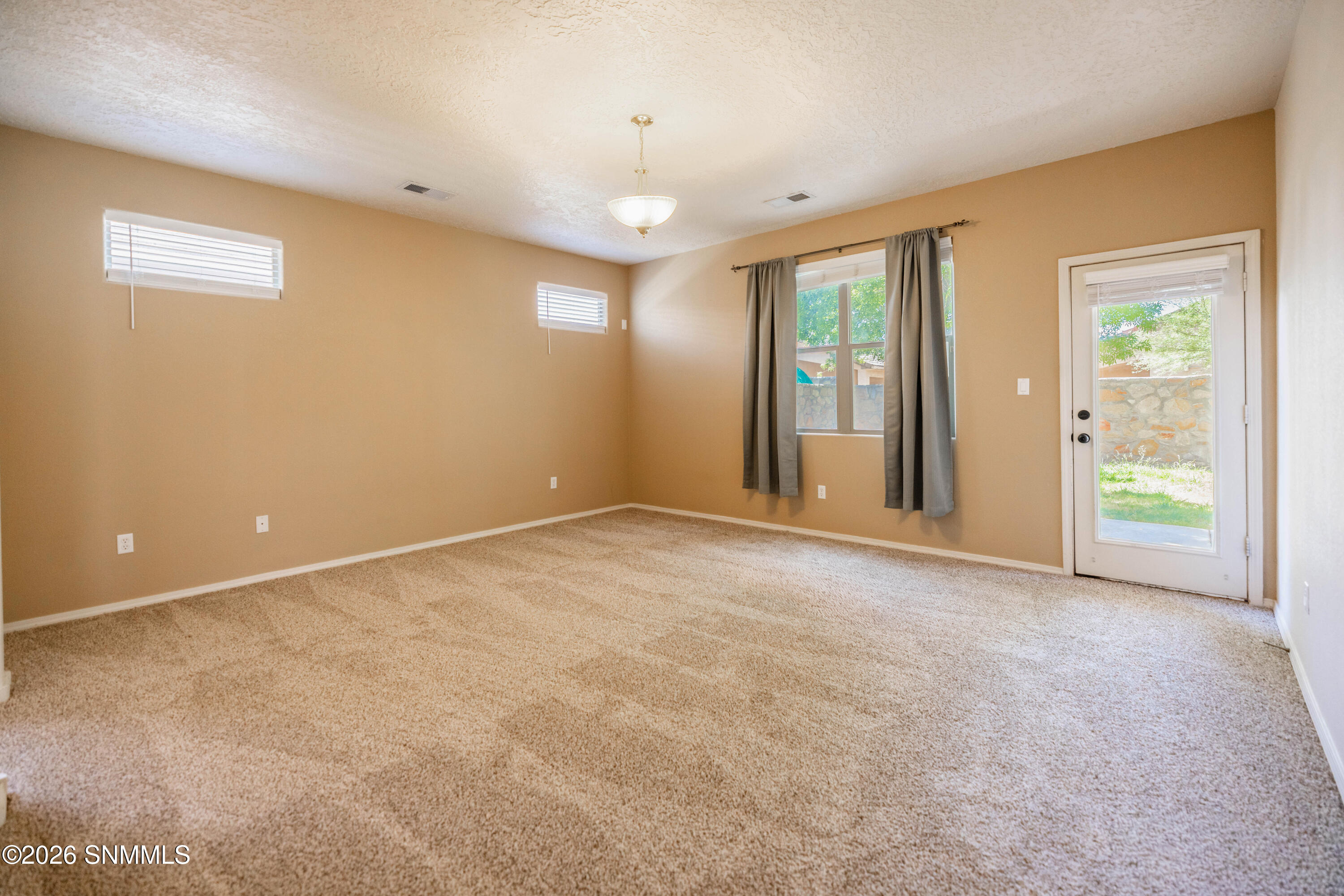 2517 Fallbrook Way Property Photo 16