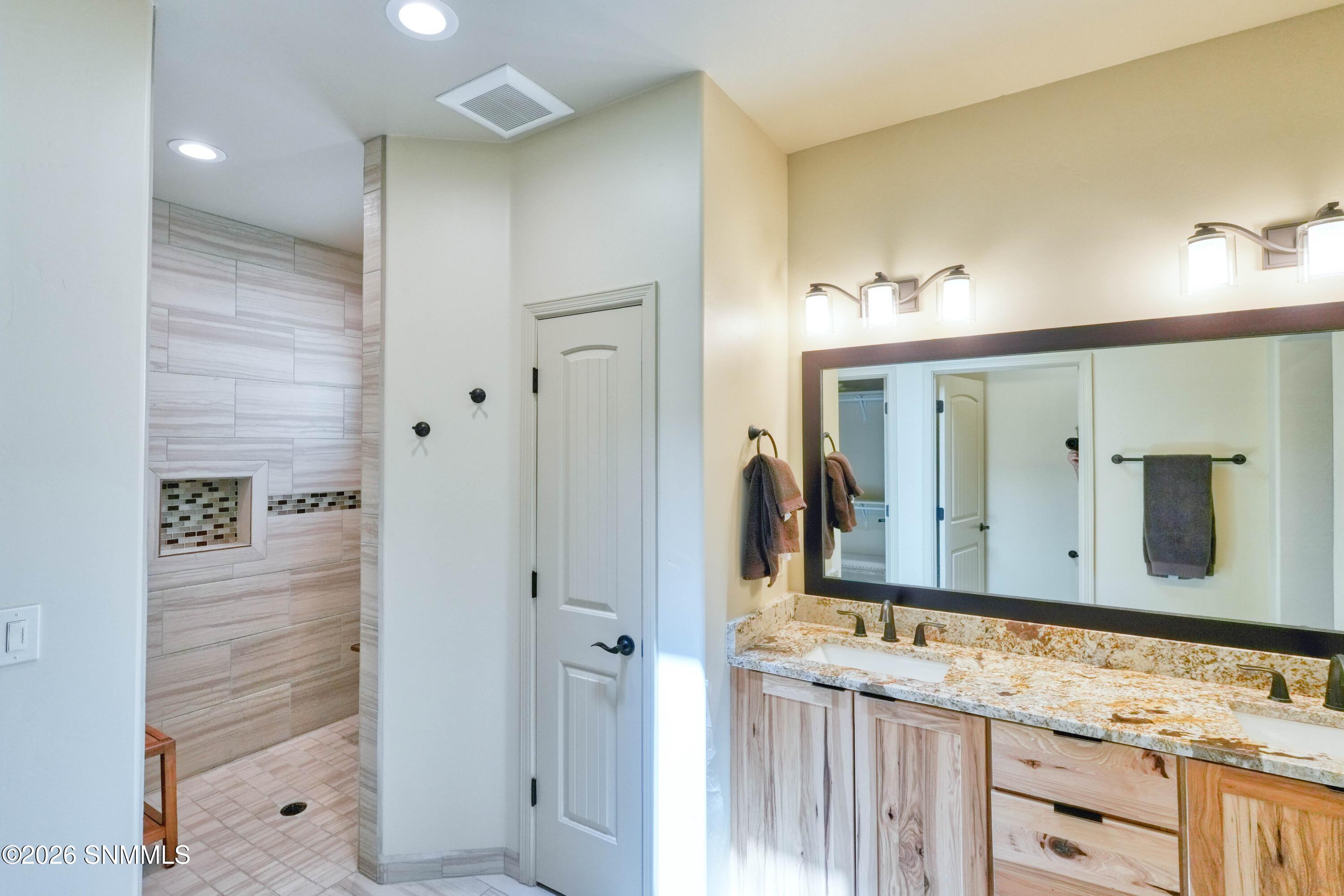 8021 Willow Bloom Circle Property Photo 46