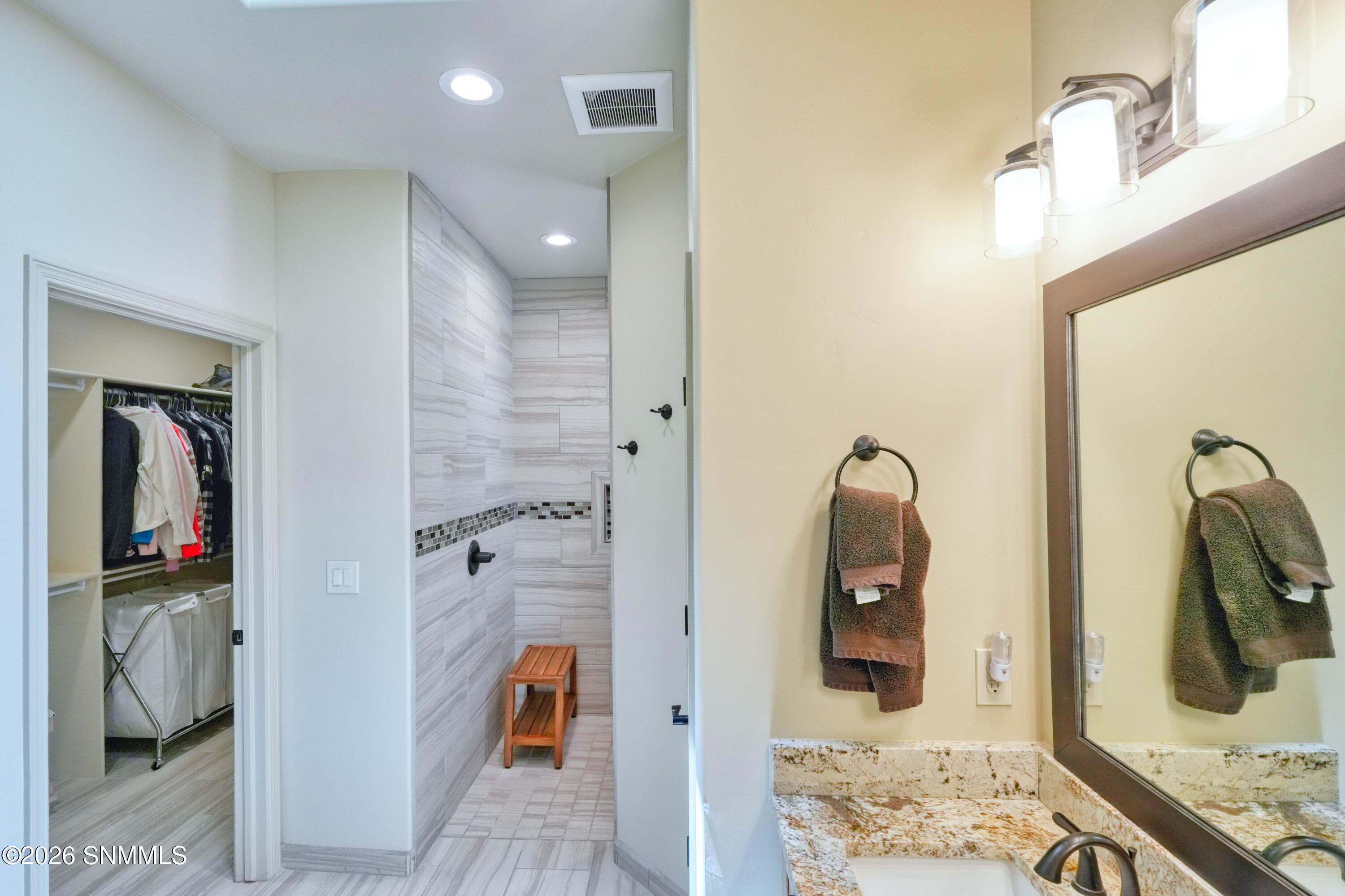 8021 Willow Bloom Circle Property Photo 47