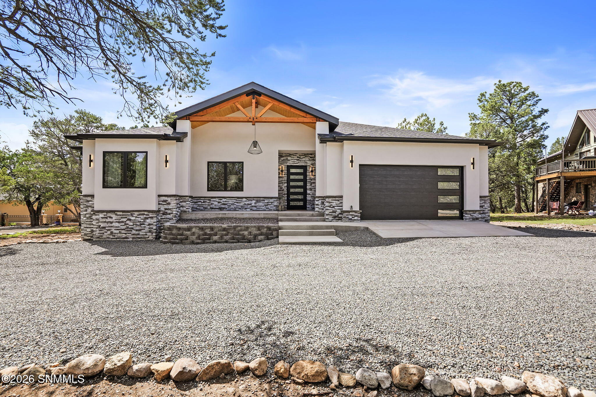 208 Deer Park Drive Property Photo 1