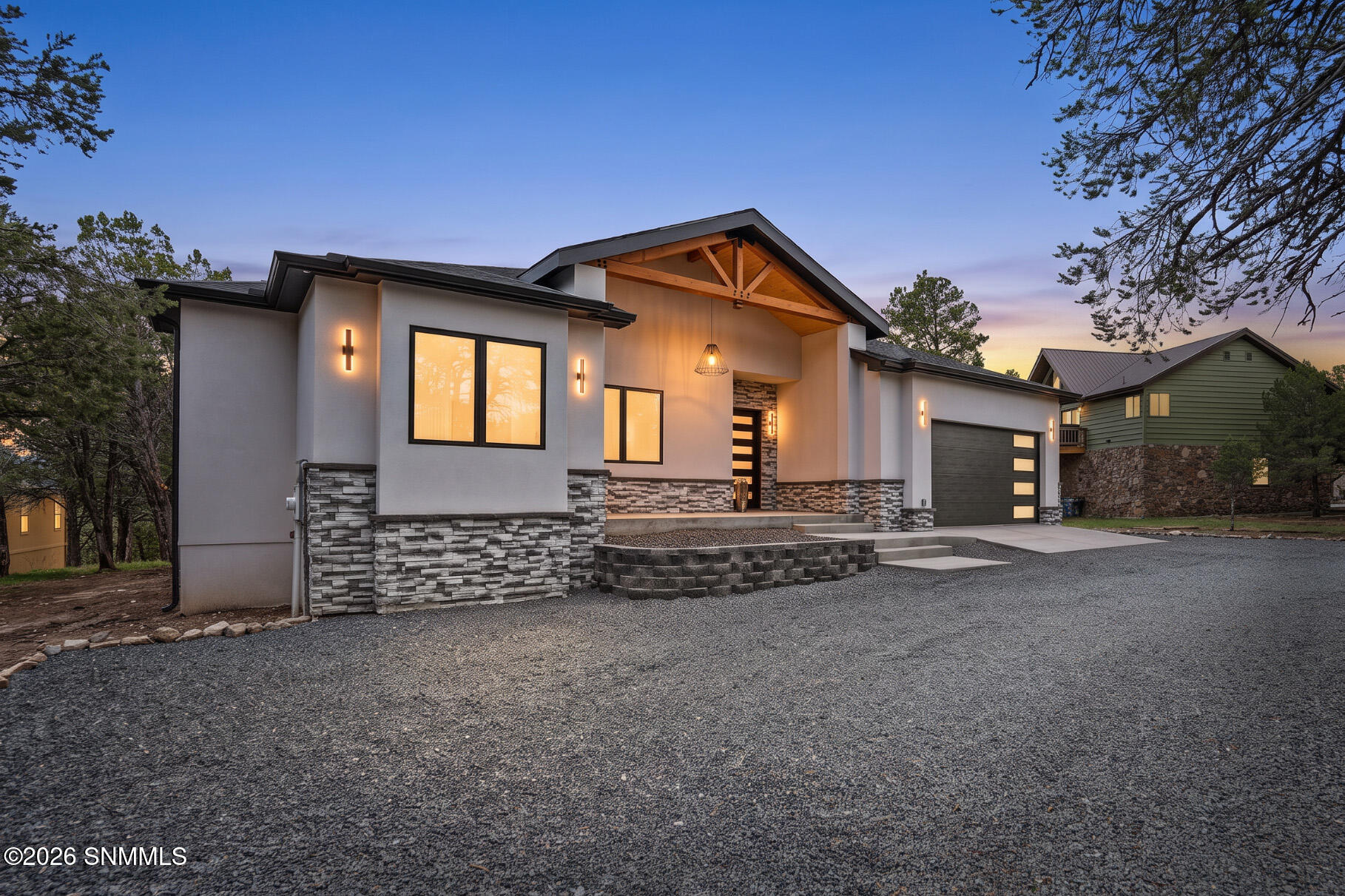 208 Deer Park Drive Property Photo 1