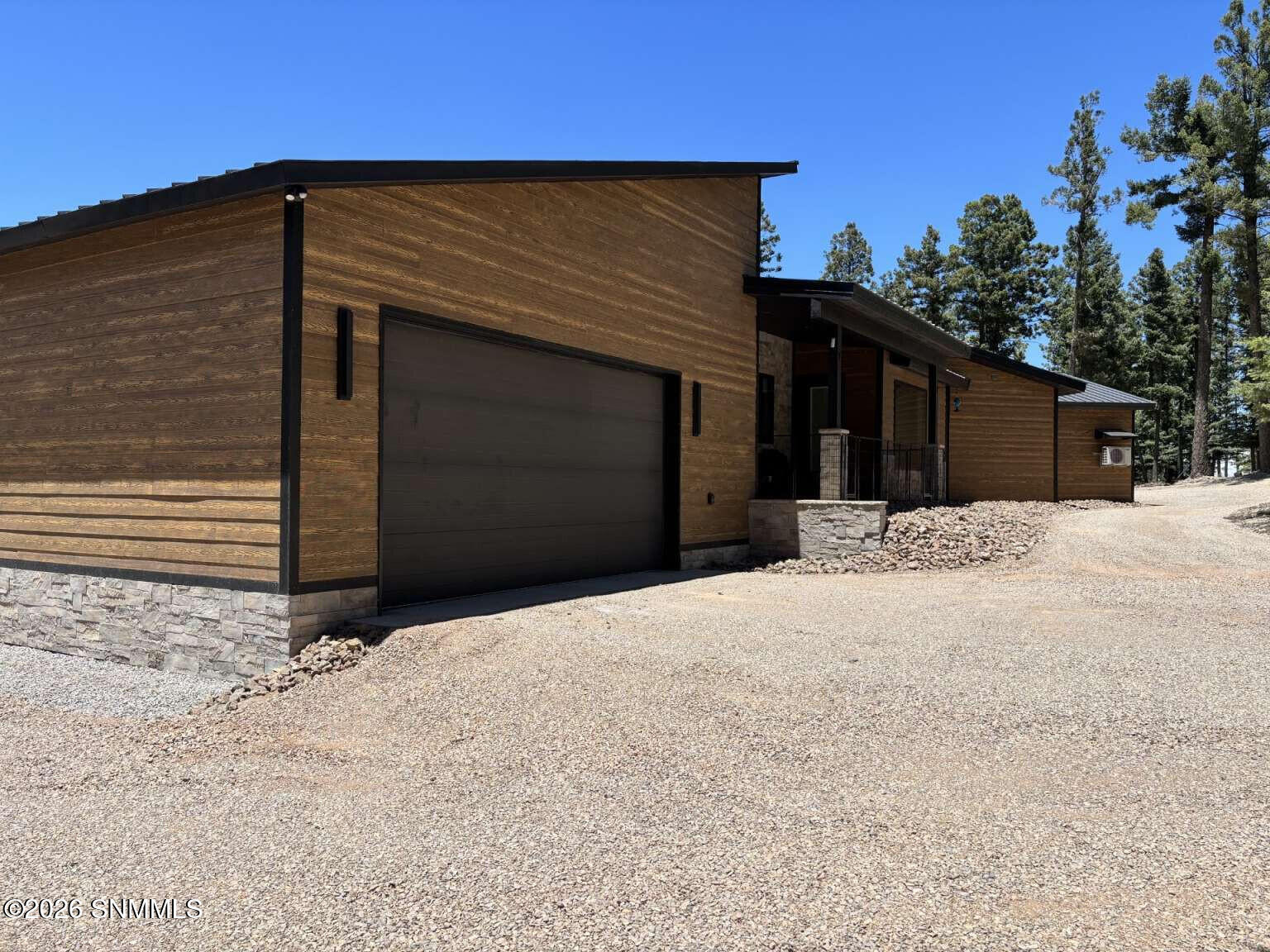 730 Little Bear Property Photo 6