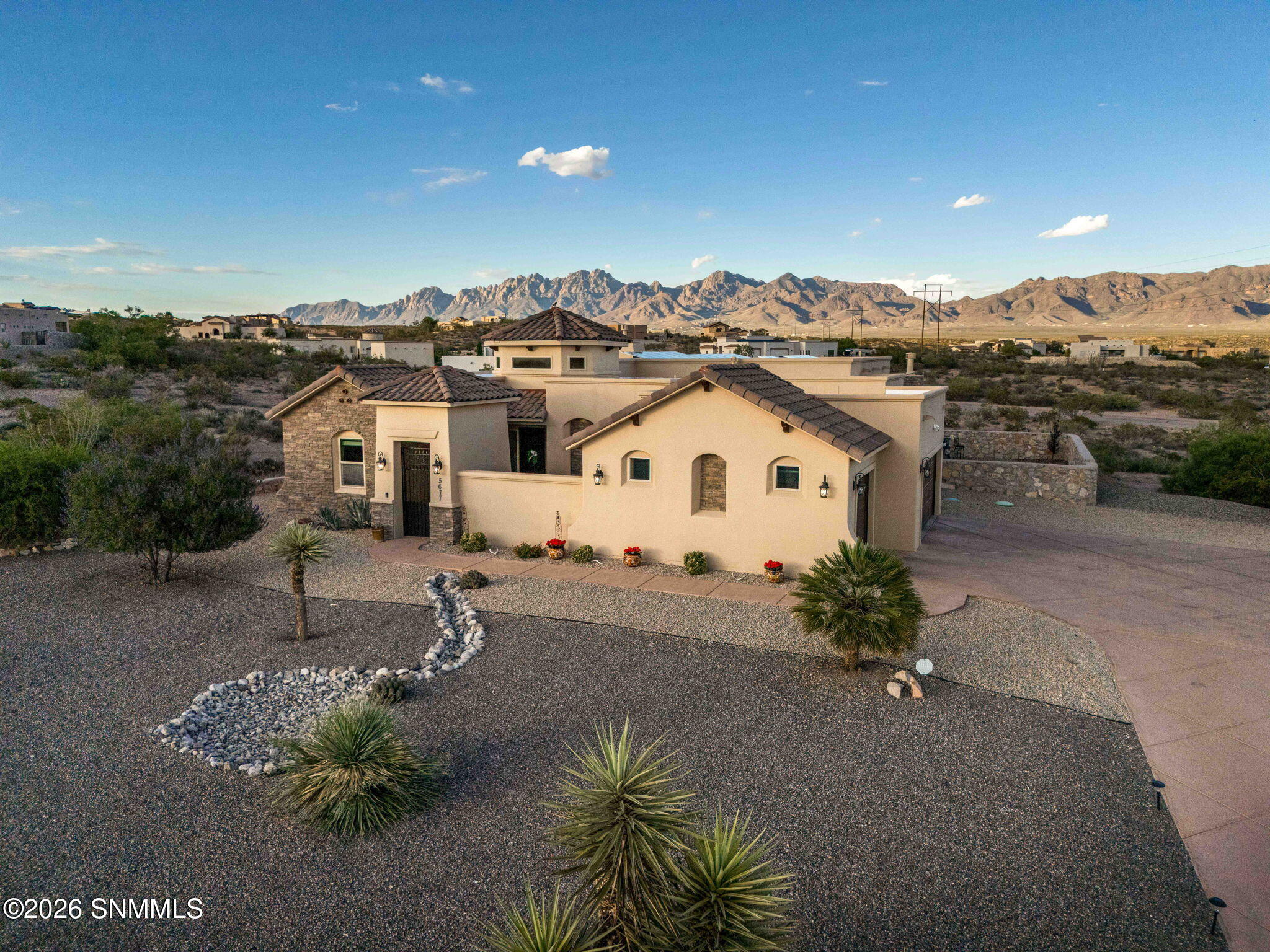 5677 Calle De Paradise Property Photo 1
