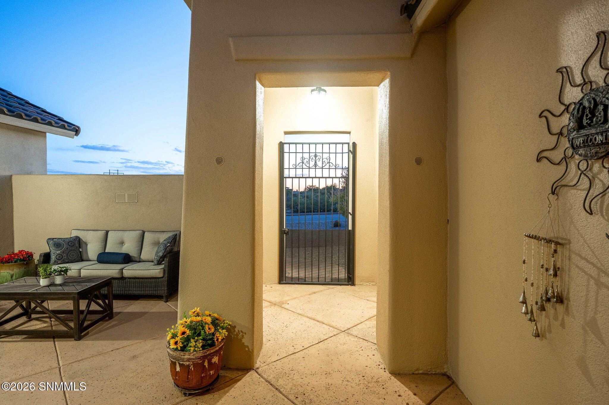 5677 Calle De Paradise Property Photo 7
