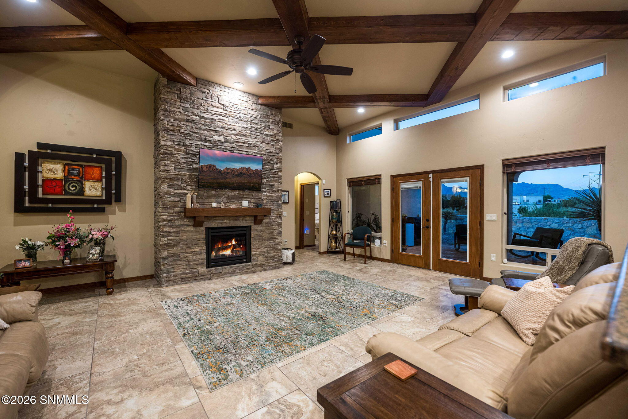 5677 Calle De Paradise Property Photo 13