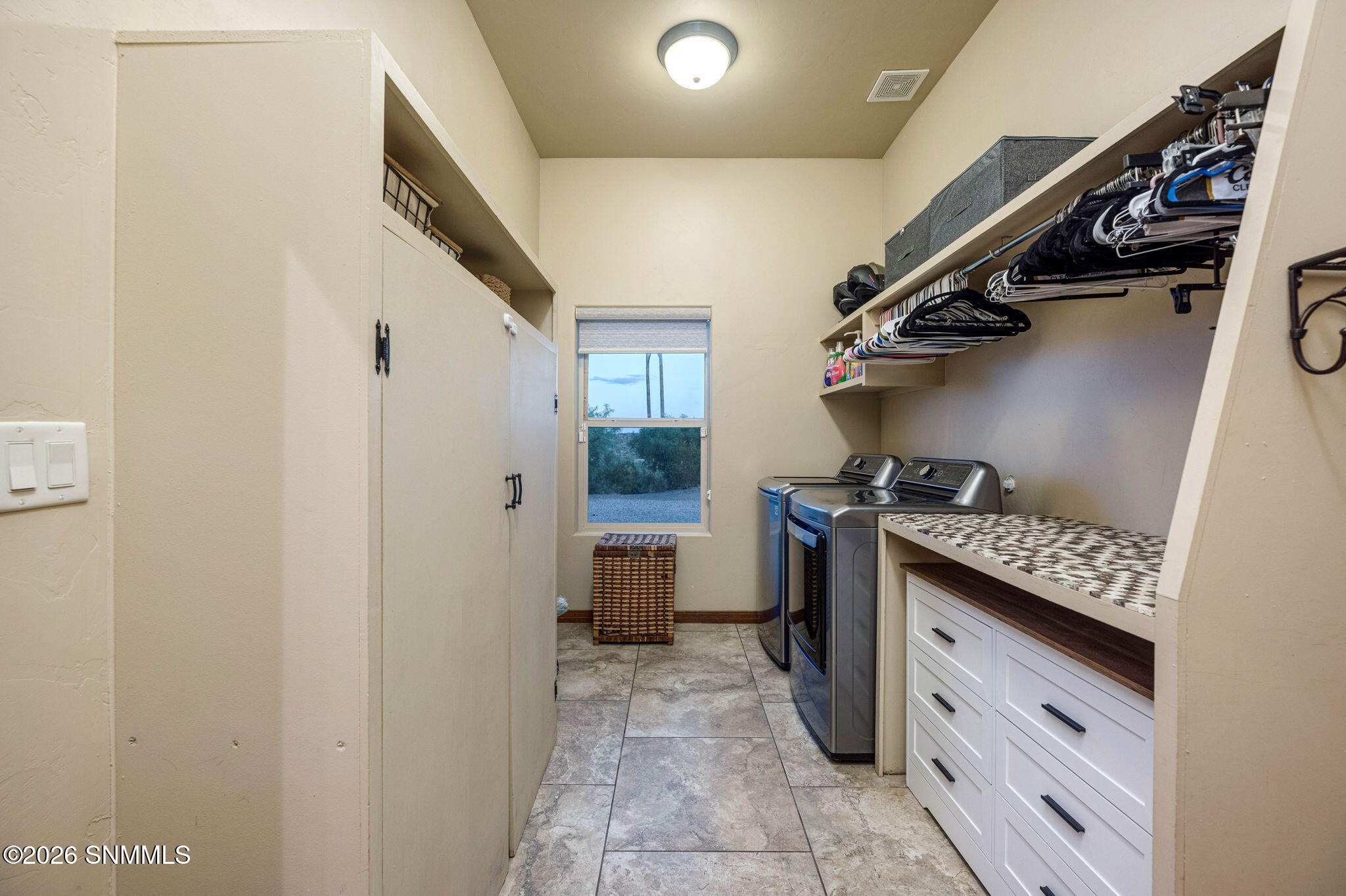5677 Calle De Paradise Property Photo 37