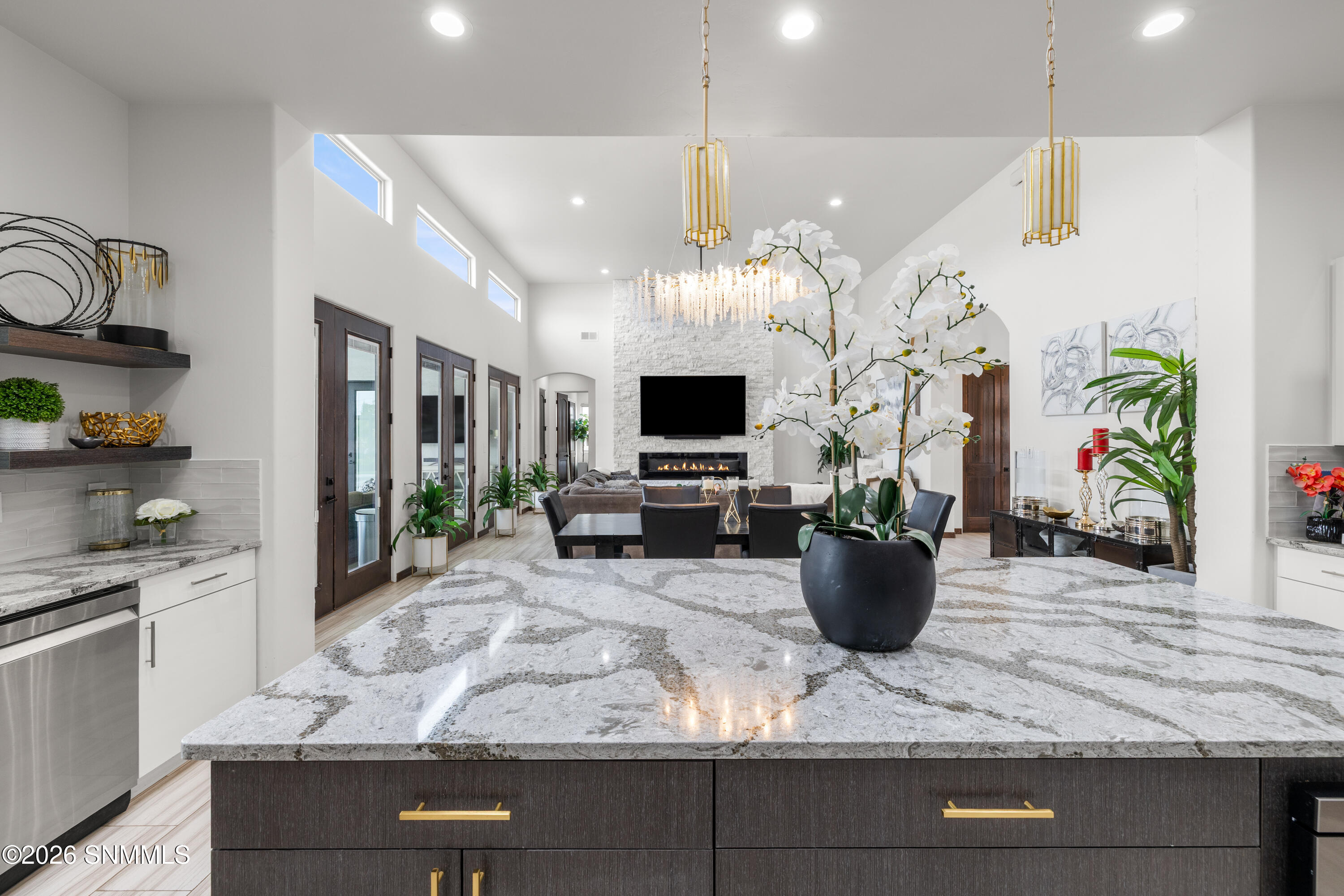 1384 San Bonifacio Arc Property Photo 14