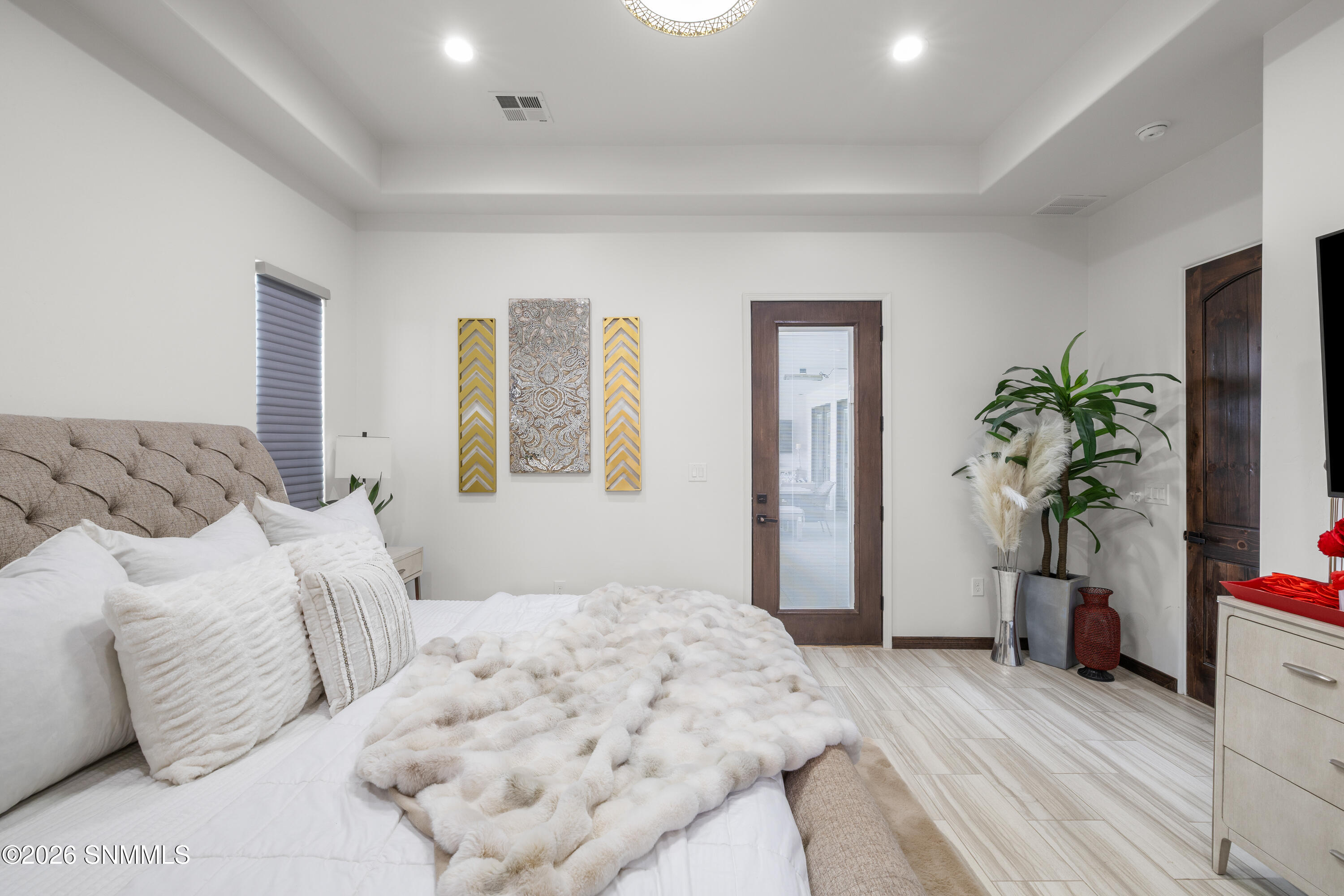 1384 San Bonifacio Arc Property Photo 20