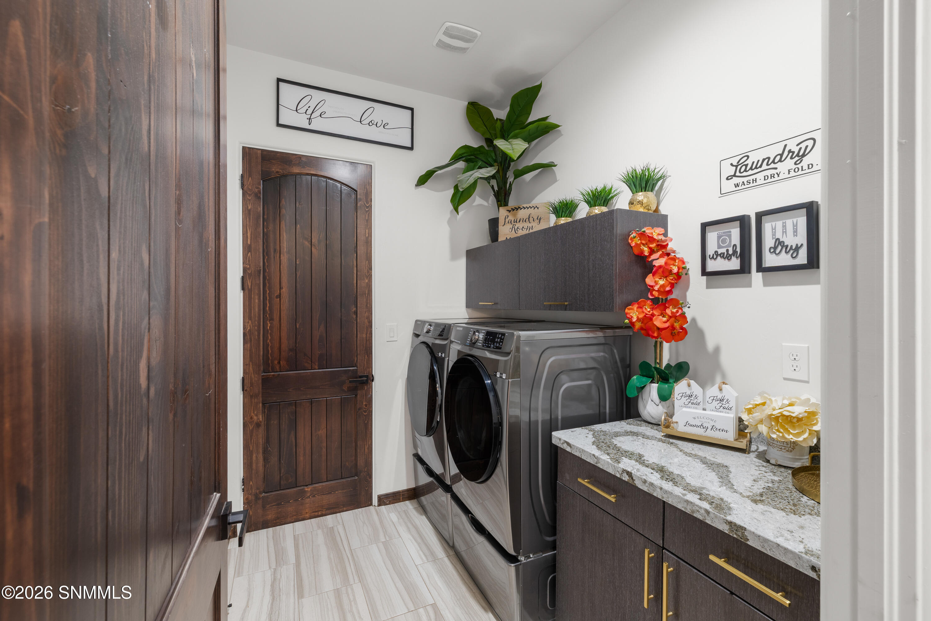 1384 San Bonifacio Arc Property Photo 26