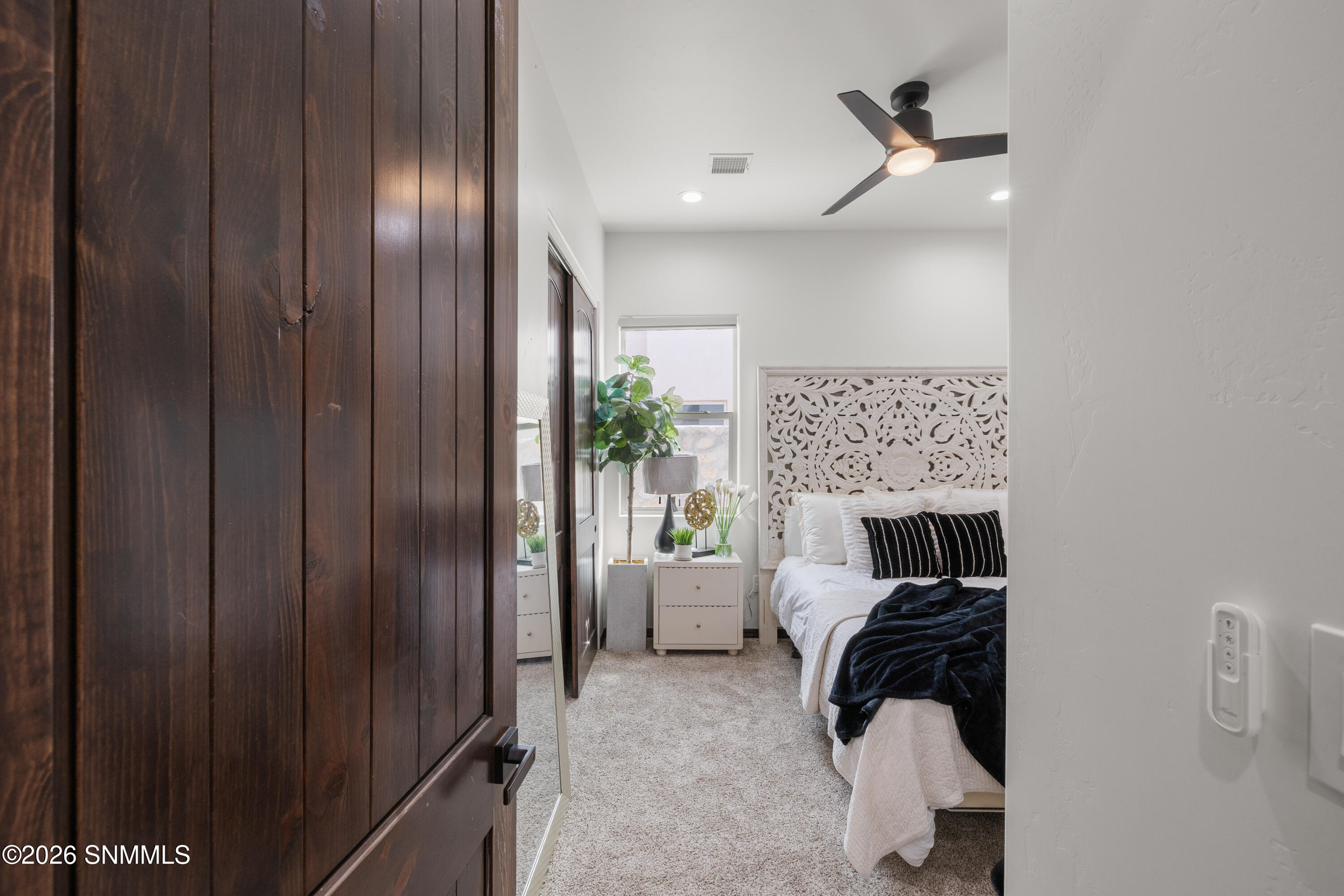 1384 San Bonifacio Arc Property Photo 31