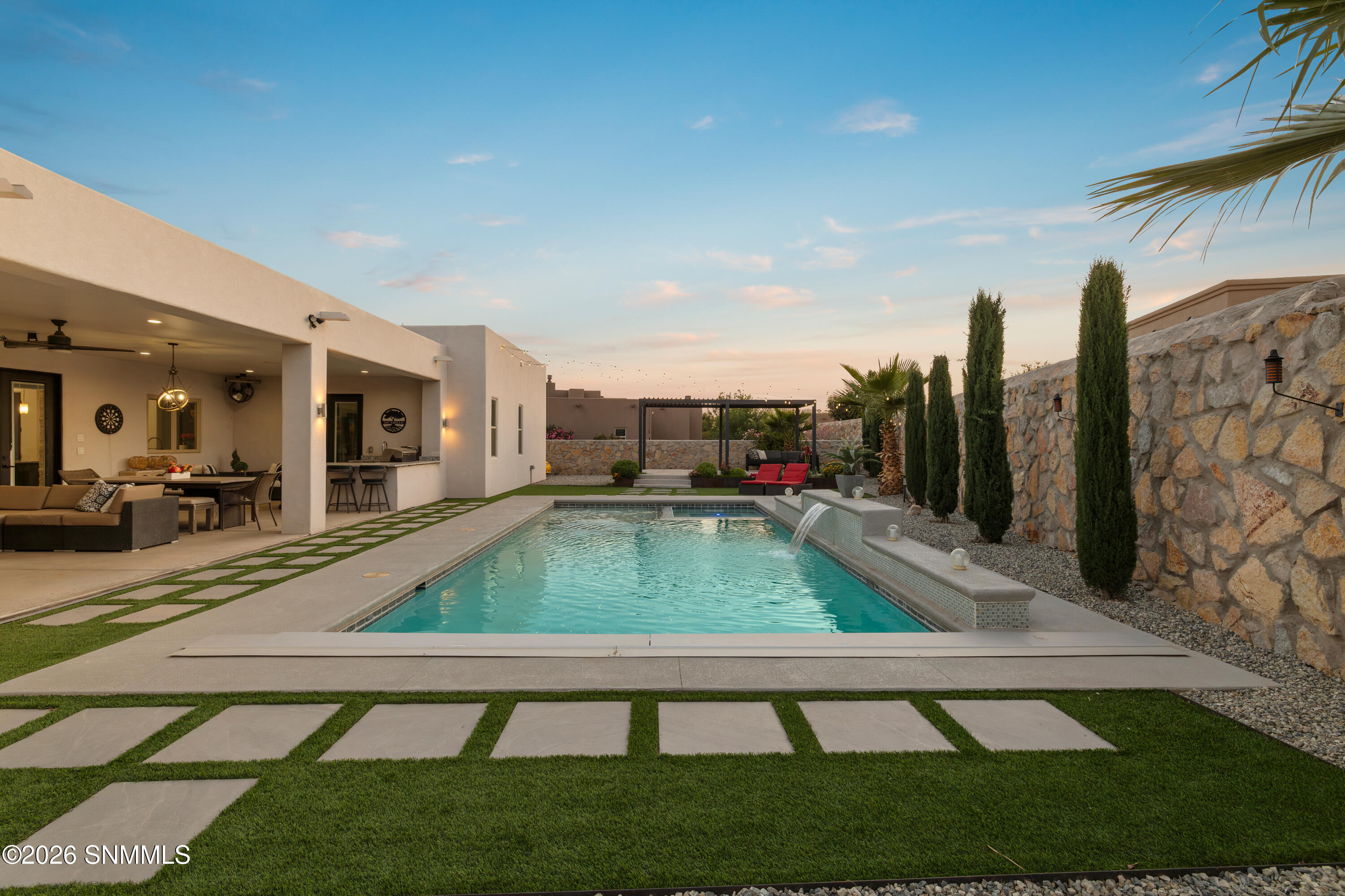 1384 San Bonifacio Arc Property Photo 37
