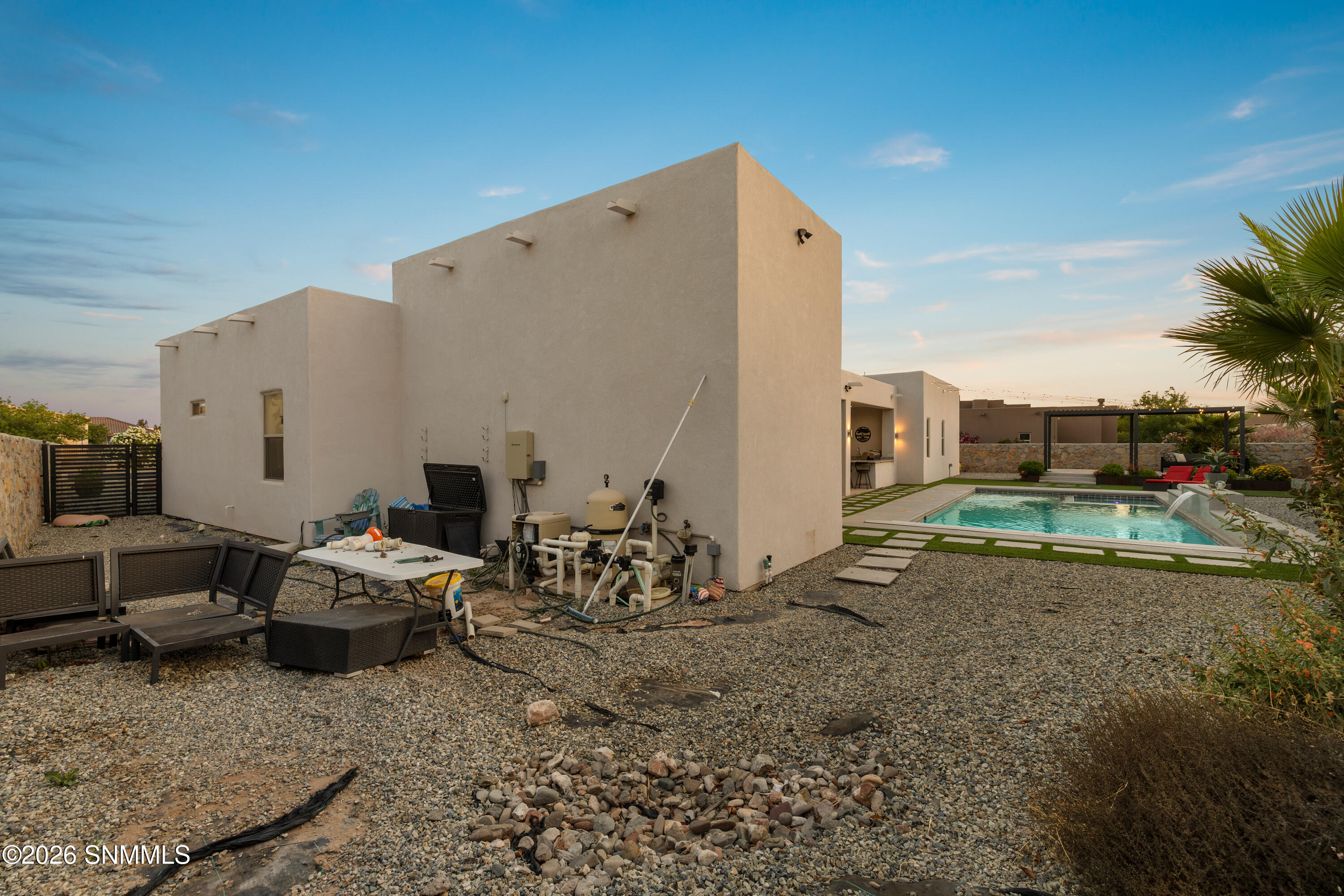 1384 San Bonifacio Arc Property Photo 38