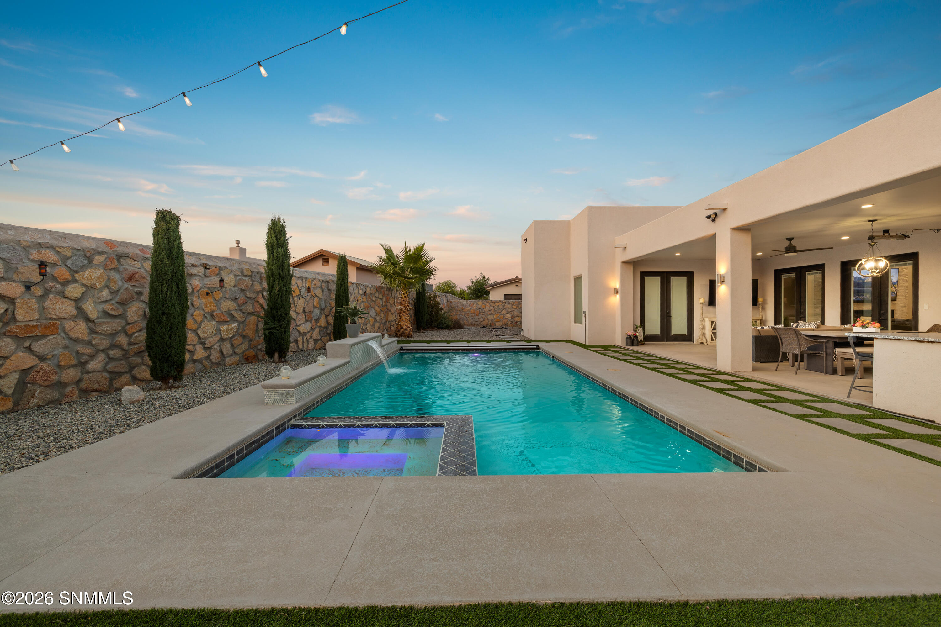 1384 San Bonifacio Arc Property Photo 41