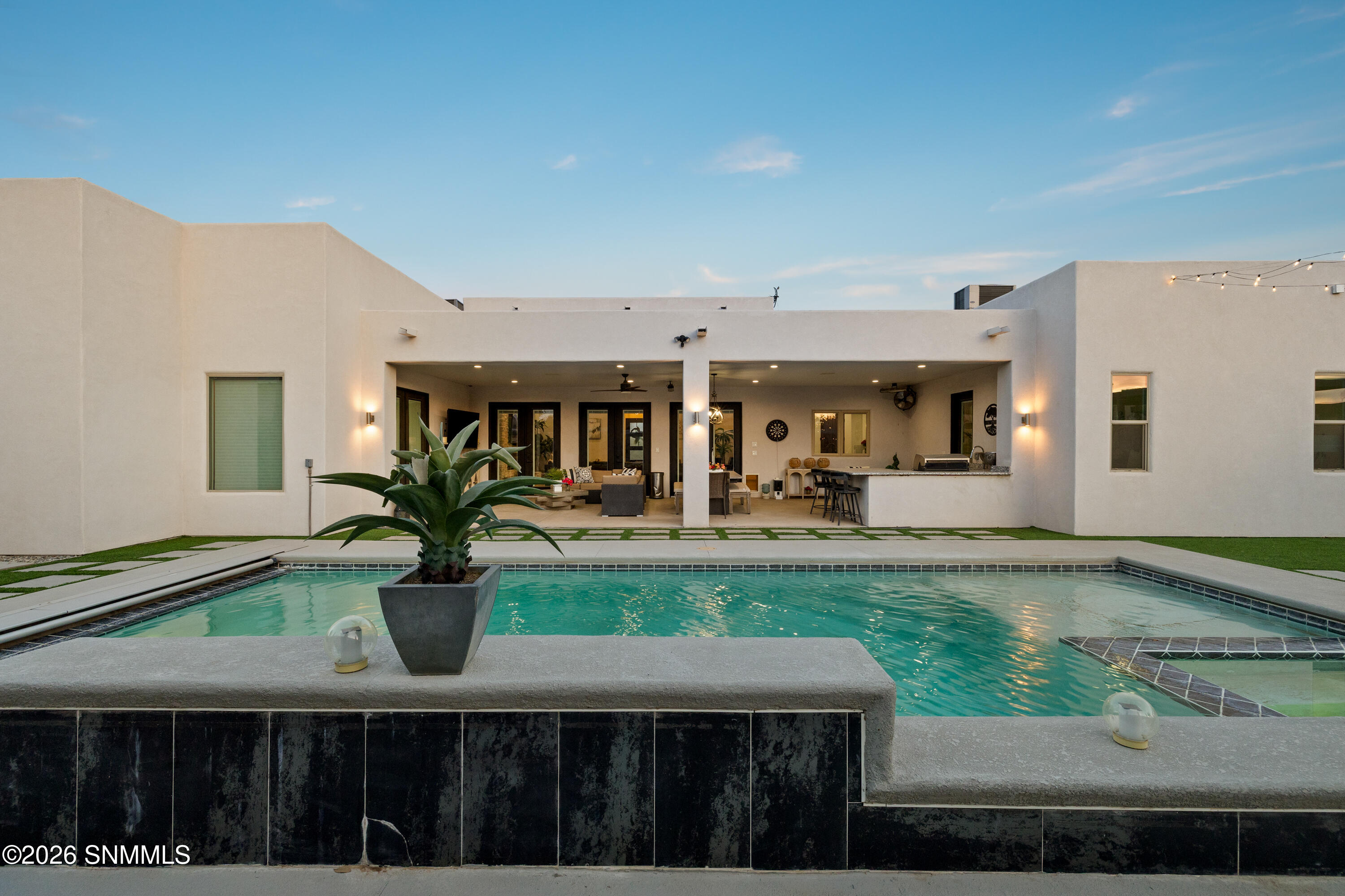 1384 San Bonifacio Arc Property Photo 42