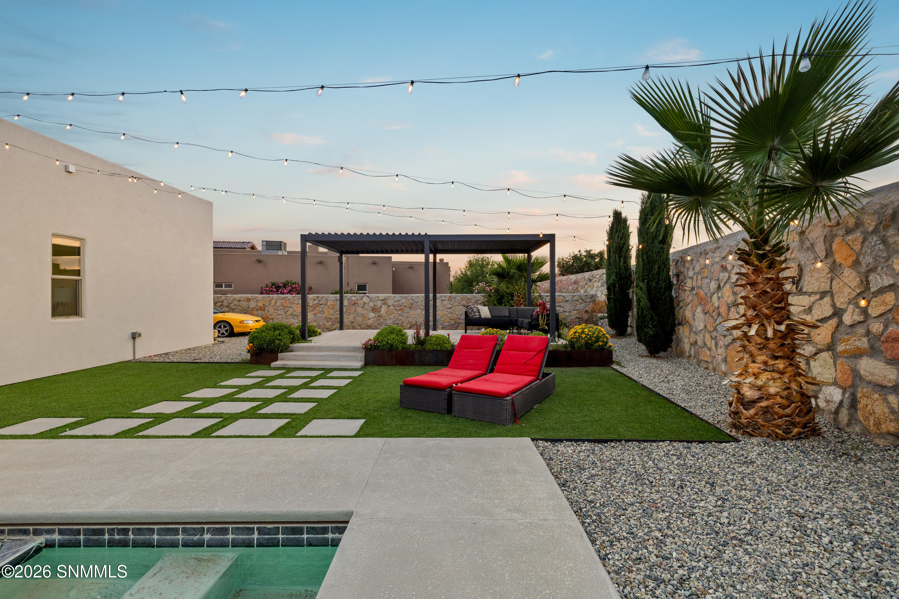 1384 San Bonifacio Arc Property Photo 44