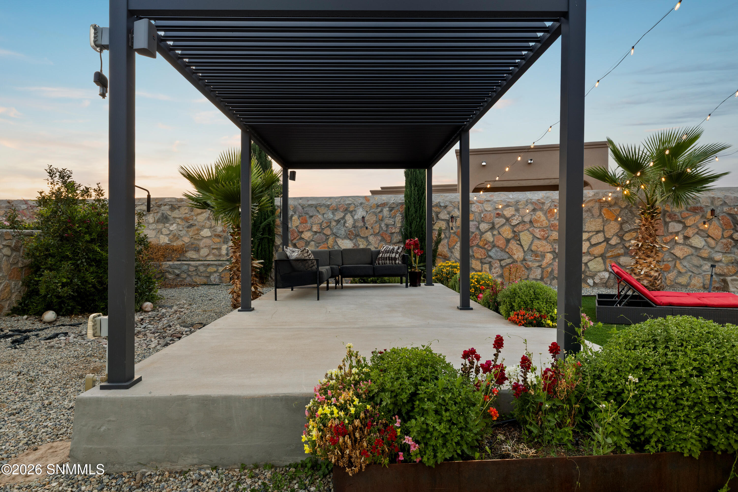 1384 San Bonifacio Arc Property Photo 46