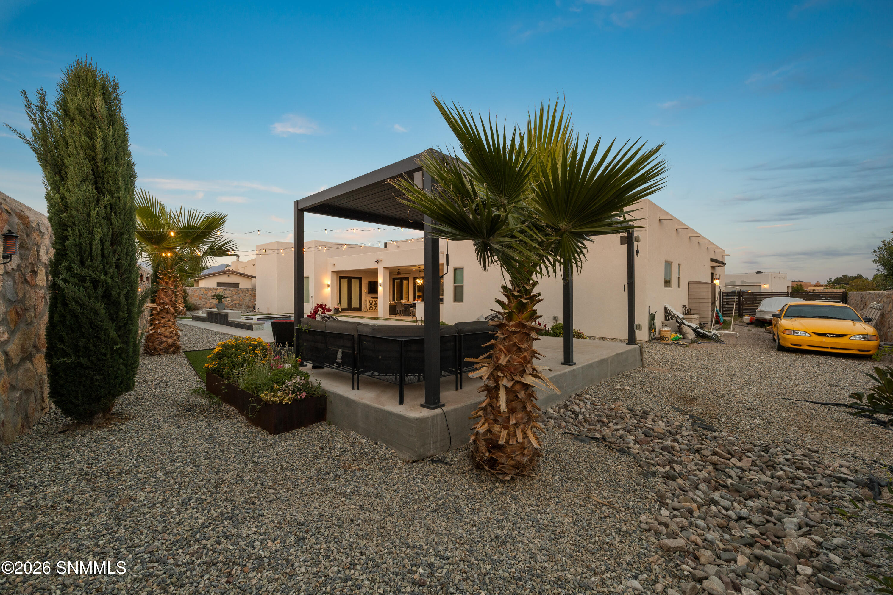 1384 San Bonifacio Arc Property Photo 48