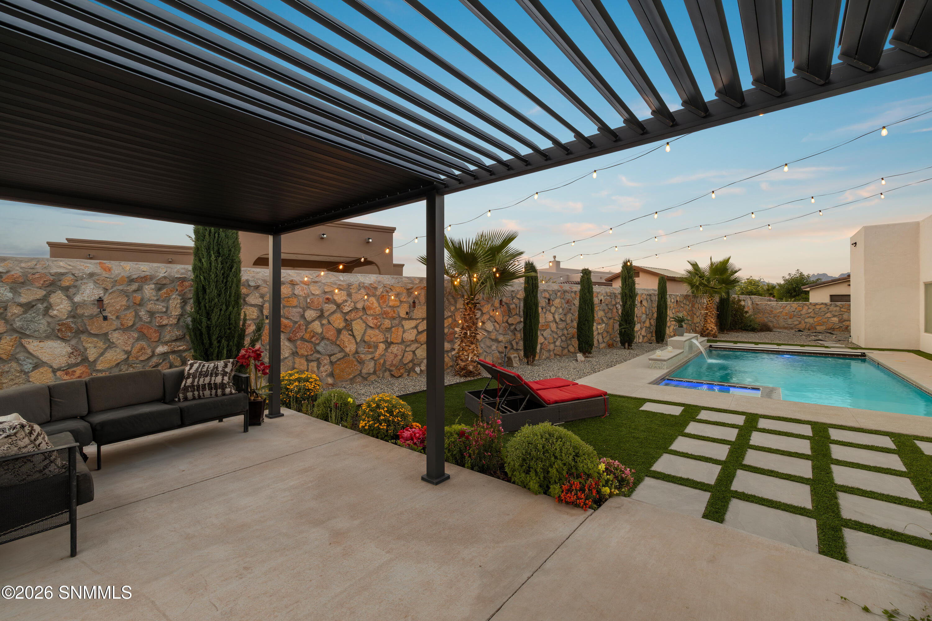 1384 San Bonifacio Arc Property Photo 51