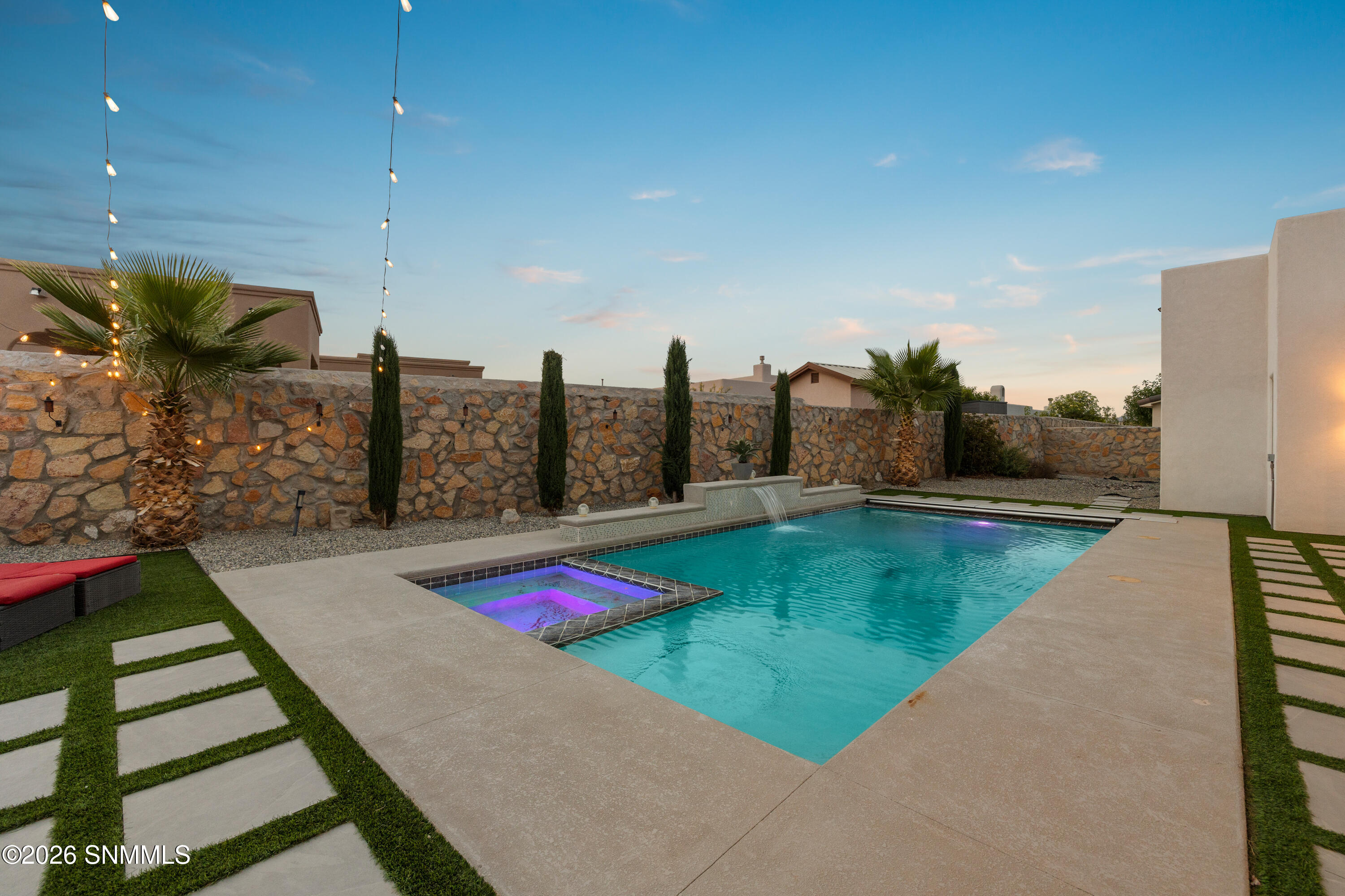 1384 San Bonifacio Arc Property Photo 52