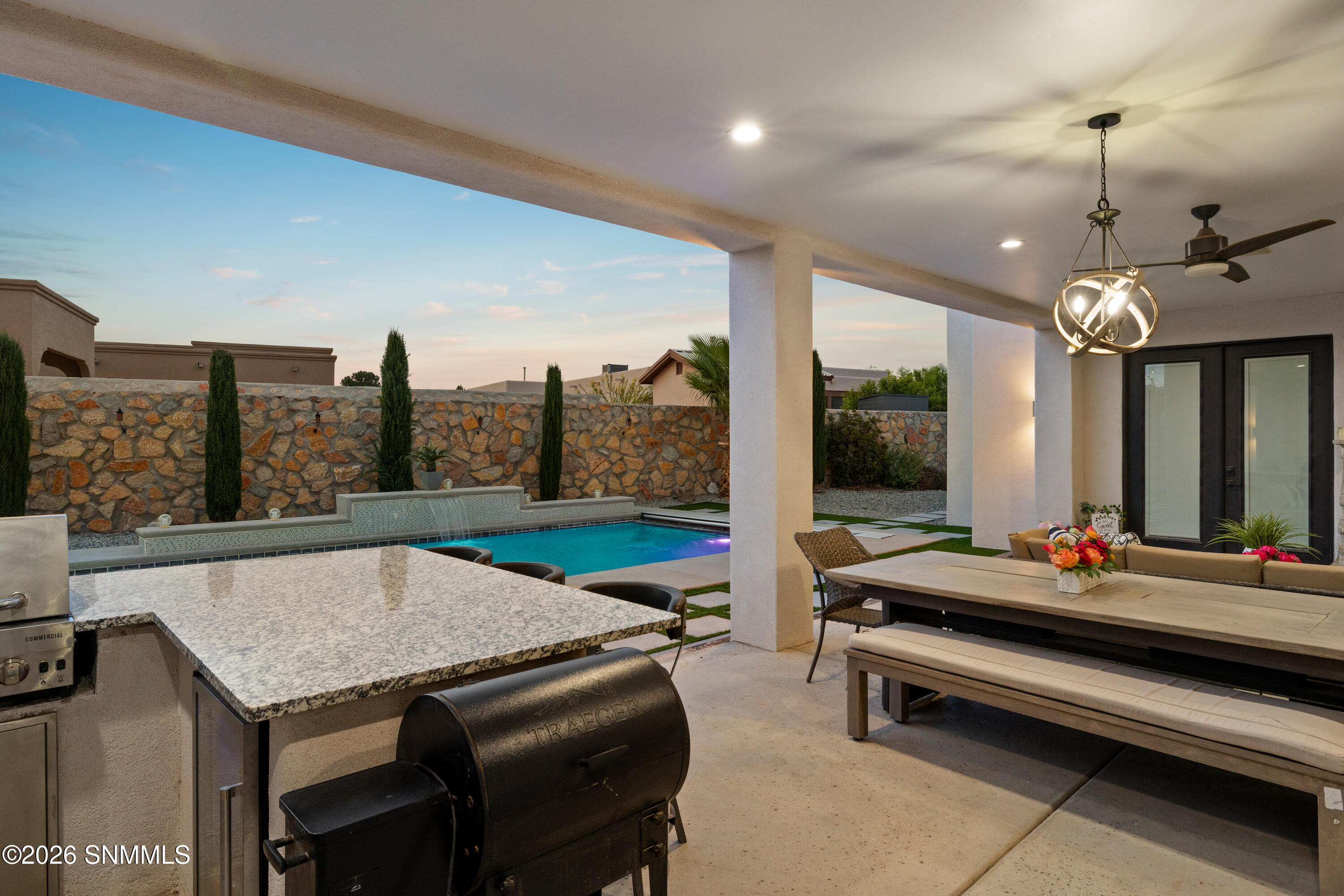 1384 San Bonifacio Arc Property Photo 55