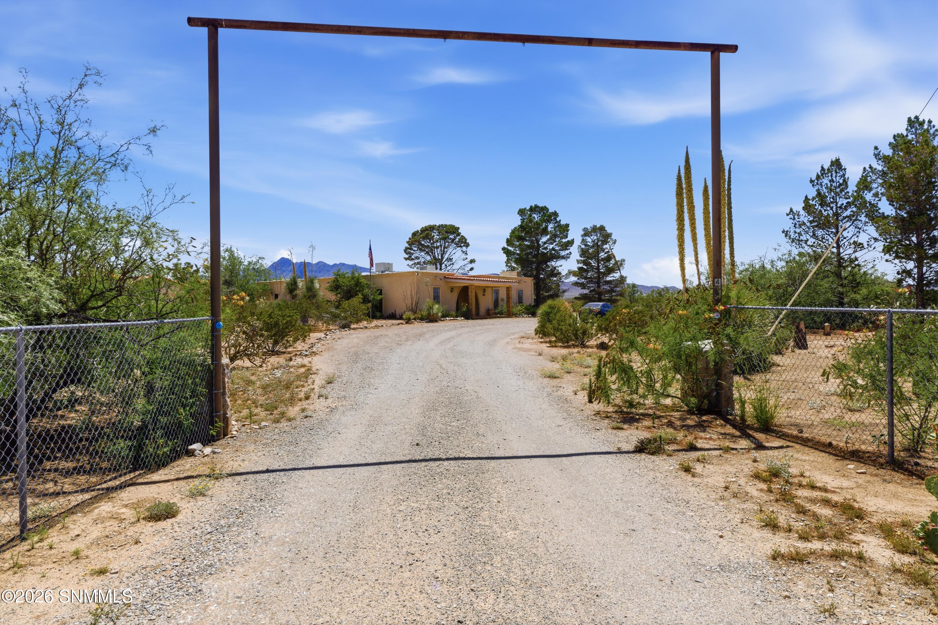 469 De Lara Estates Road Property Photo 1