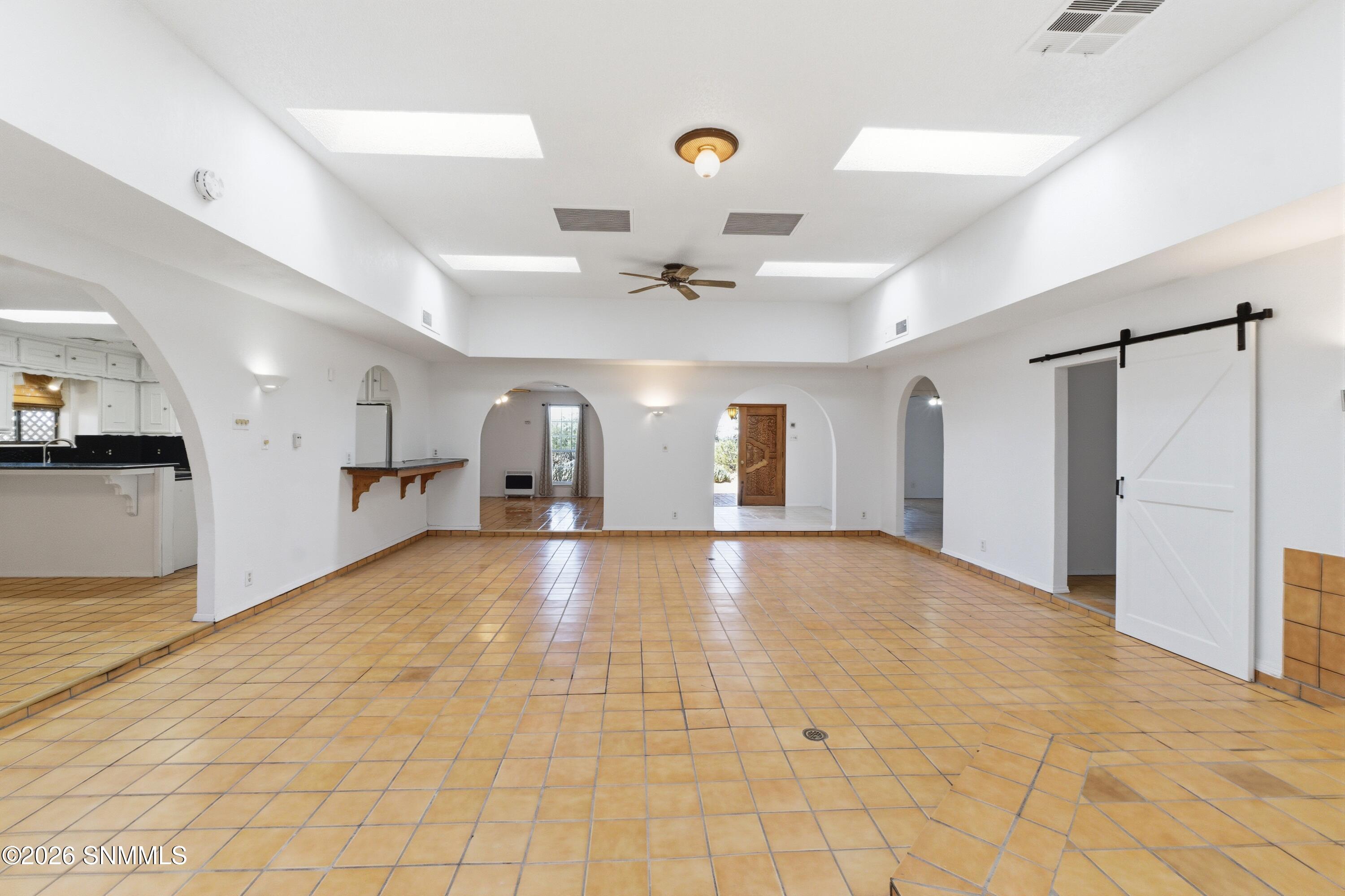 469 De Lara Estates Road Property Photo 10