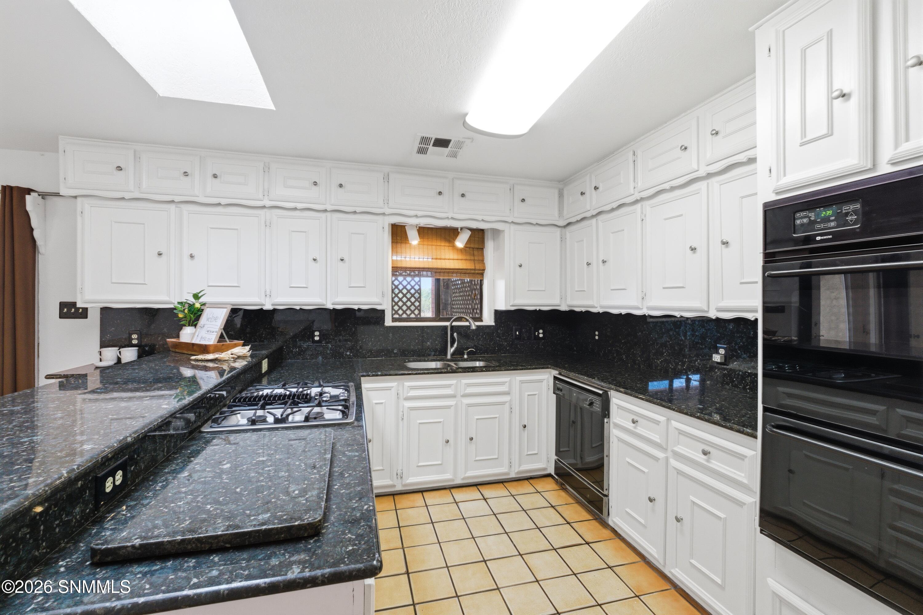 469 De Lara Estates Road Property Photo 14