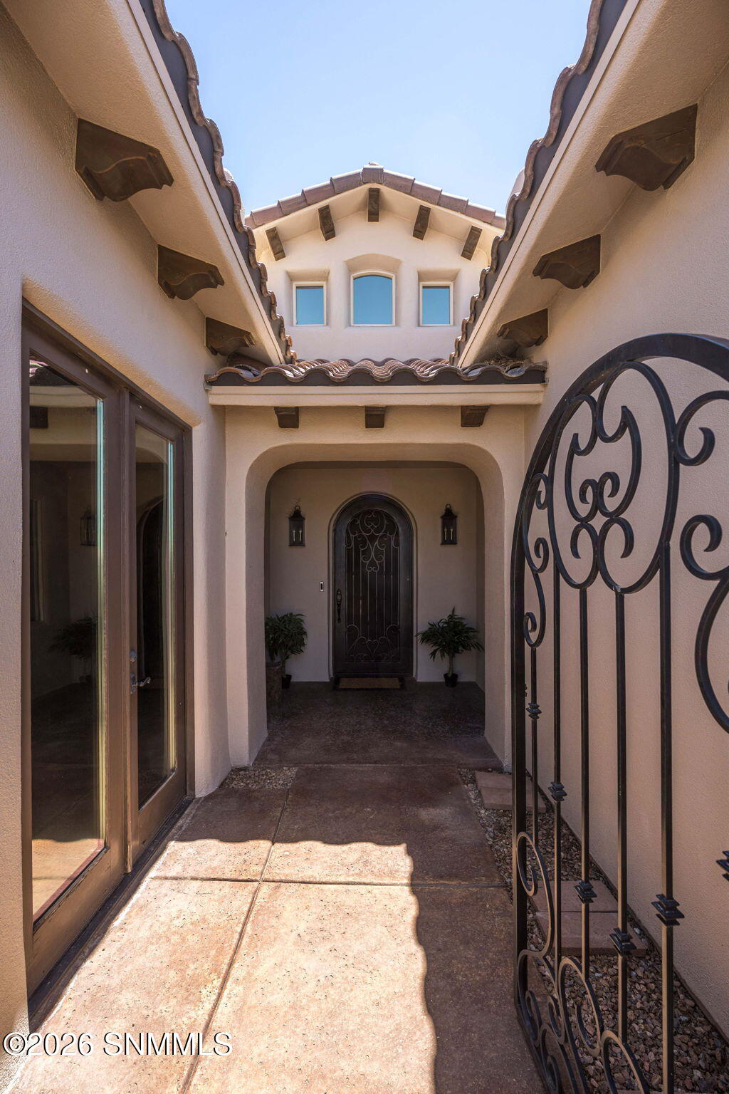 3580 Saddle Rock Road Property Photo 5