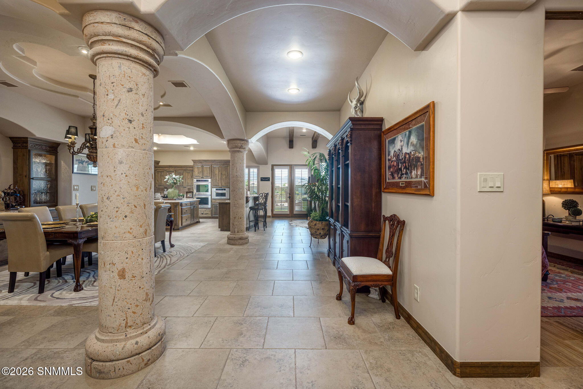 3580 Saddle Rock Road Property Photo 6