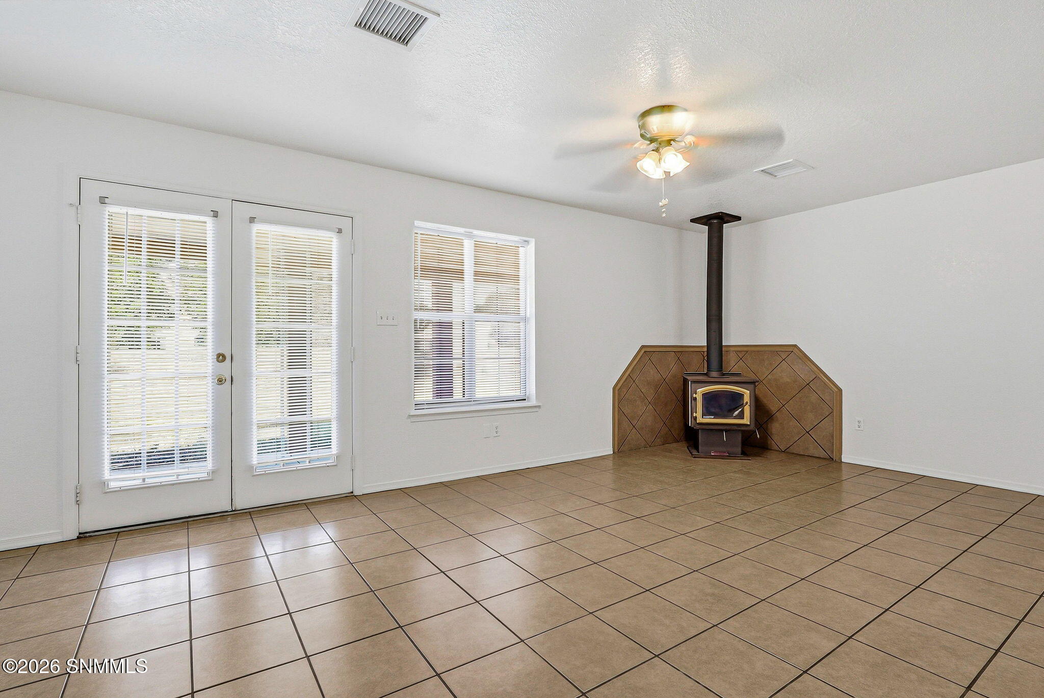 4015 Acala Street Property Photo 6