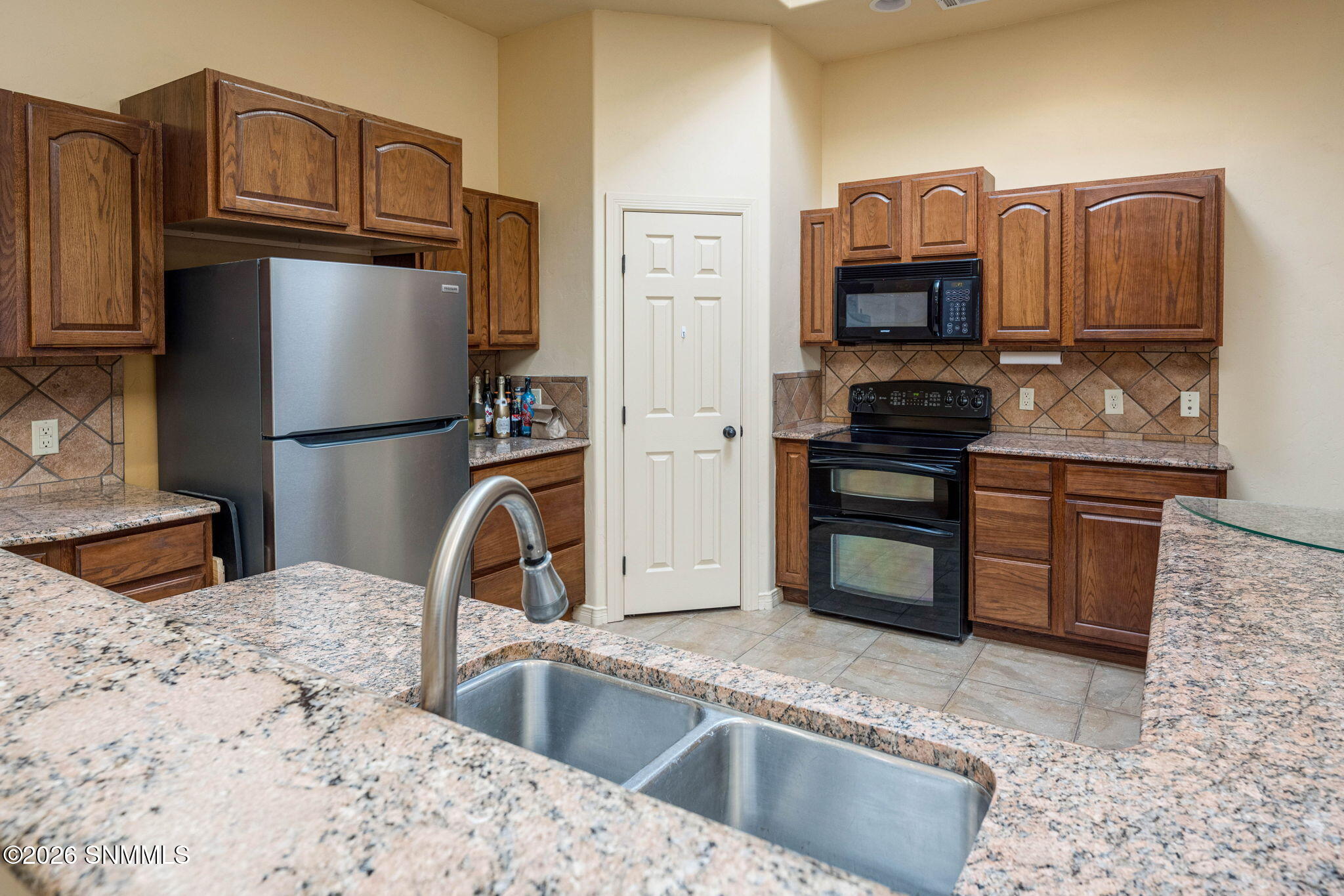 3884 Adriatic Road Property Photo 13