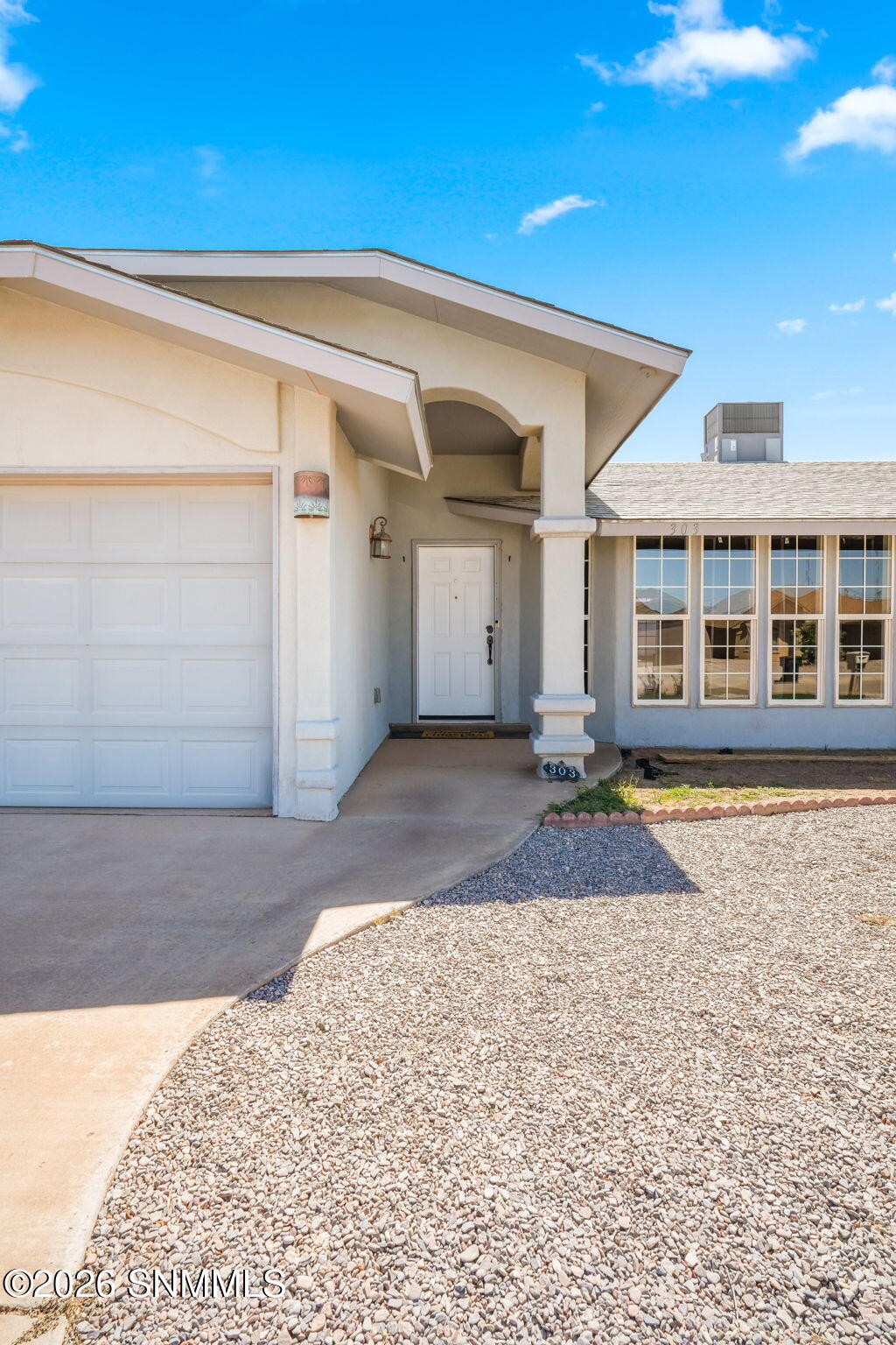 303 Santa Fe Drive Property Photo 3
