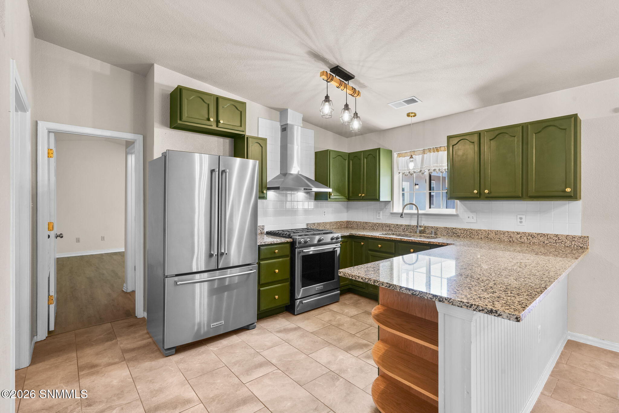 303 Santa Fe Drive Property Photo 11