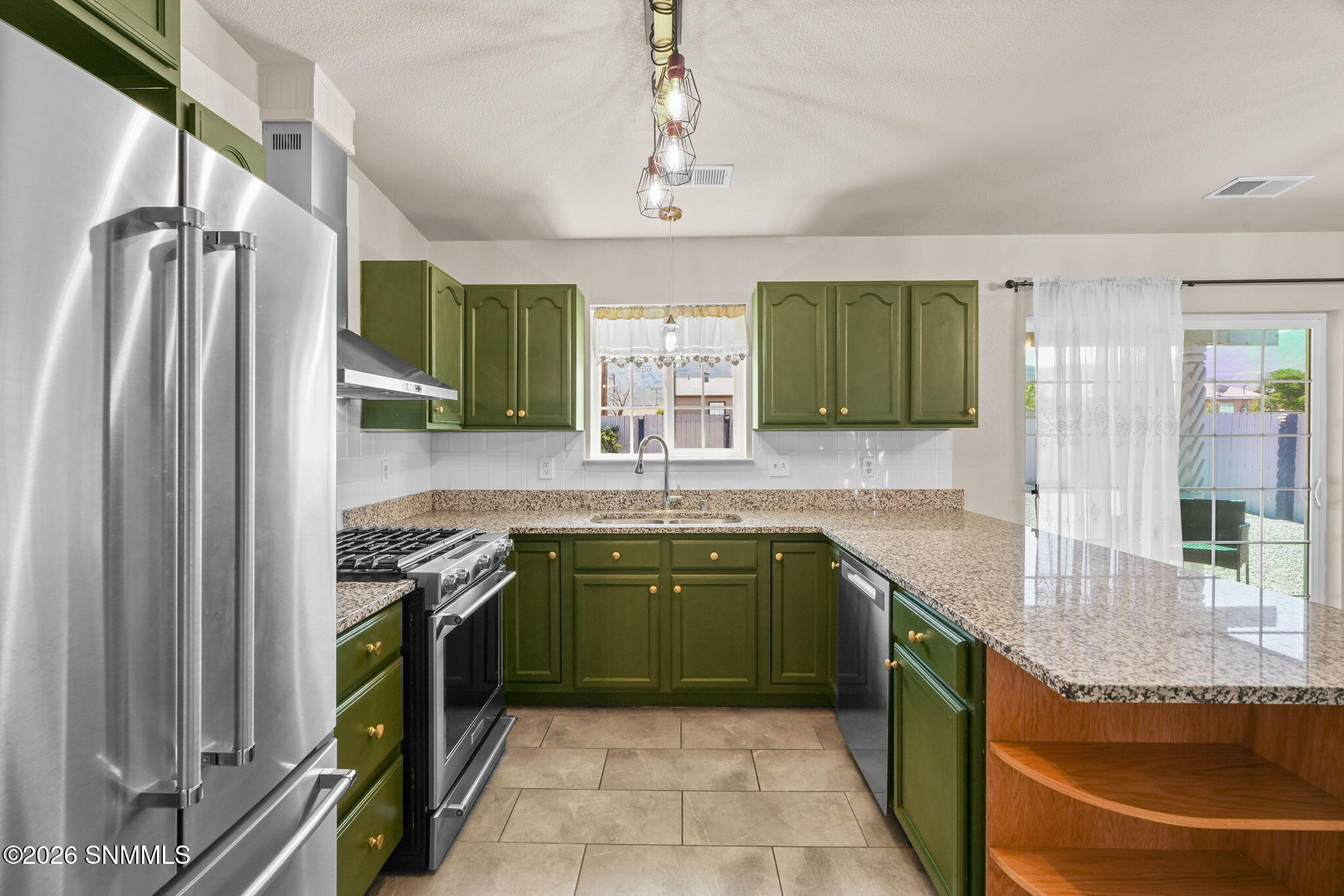 303 Santa Fe Drive Property Photo 12