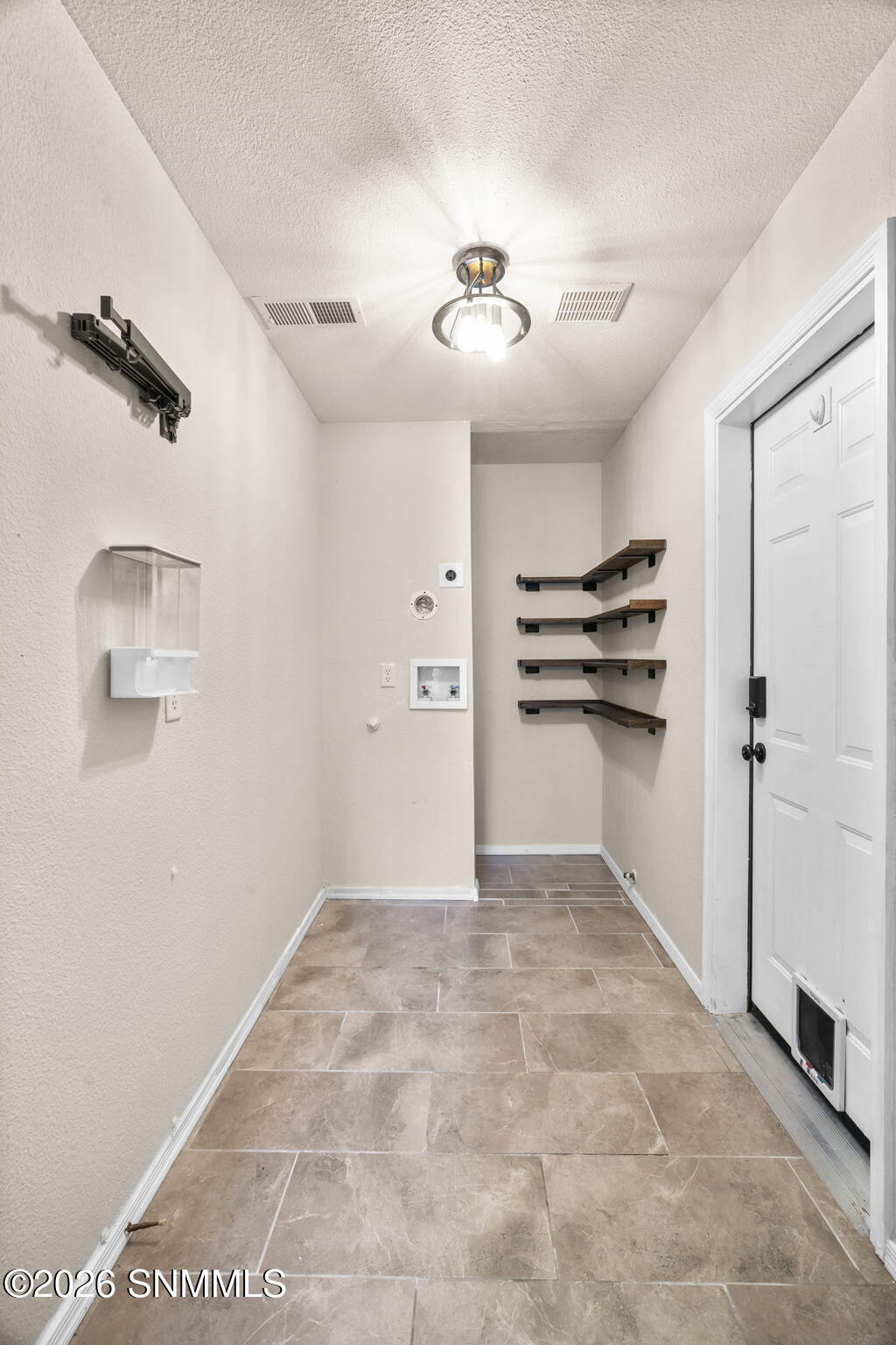 303 Santa Fe Drive Property Photo 15