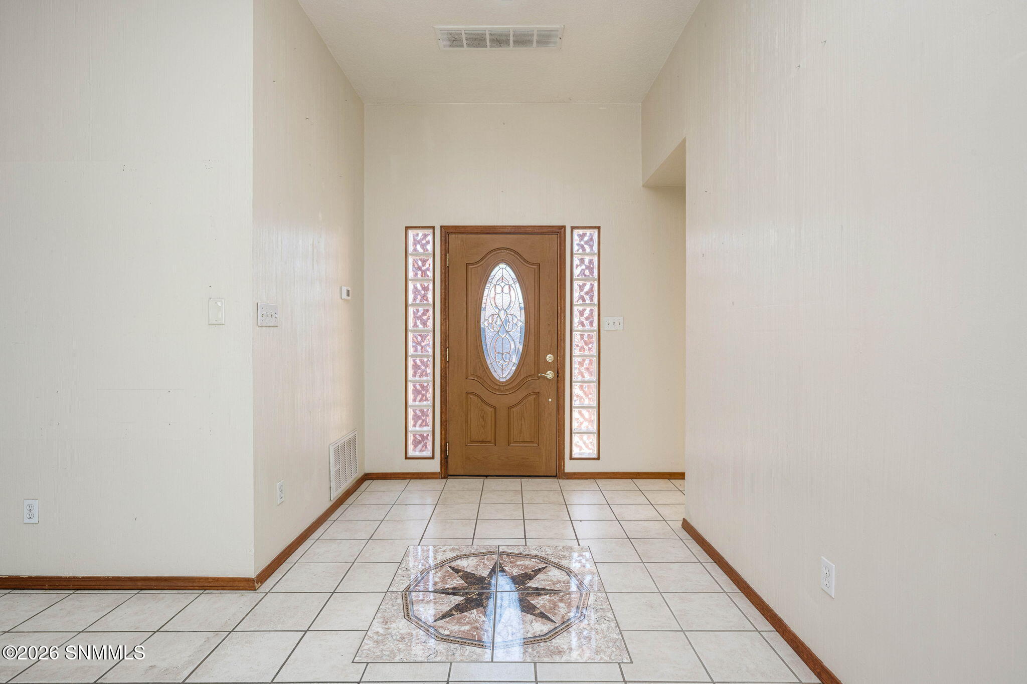 4046 Lilac Drive Property Photo 9