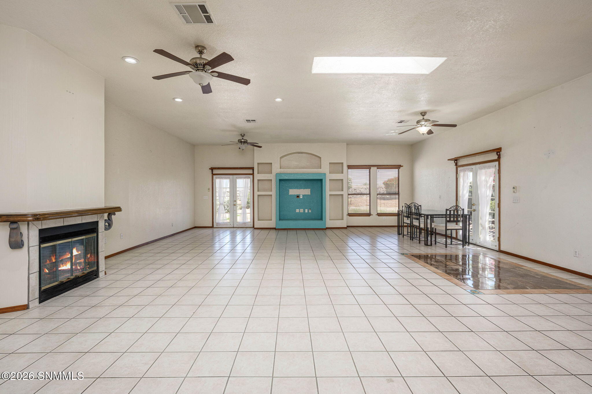 4046 Lilac Drive Property Photo 10