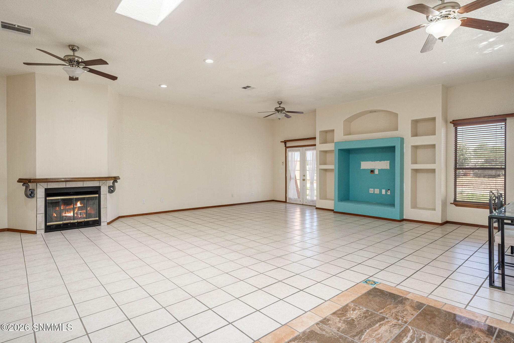 4046 Lilac Drive Property Photo 11