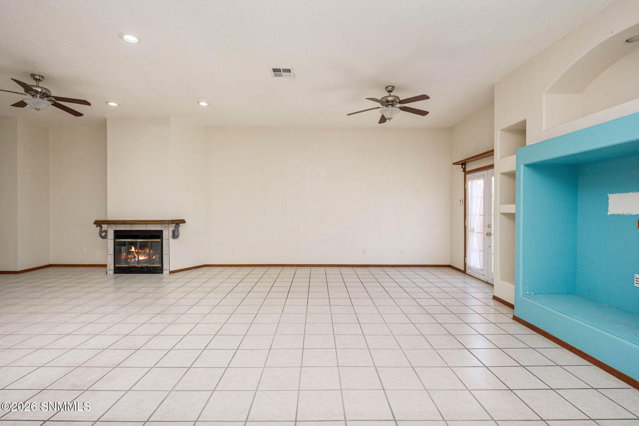 4046 Lilac Drive Property Photo 13