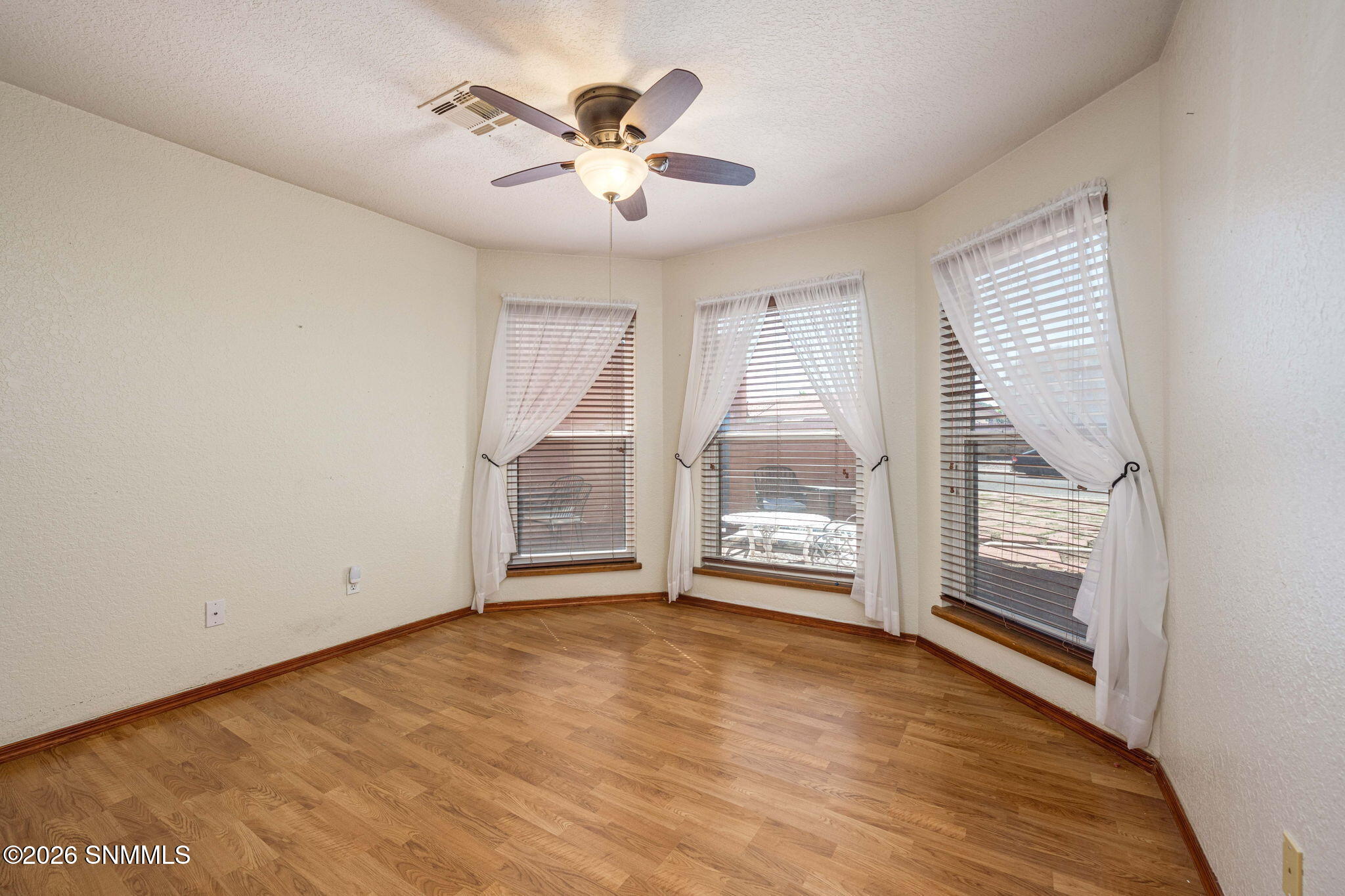 4046 Lilac Drive Property Photo 35