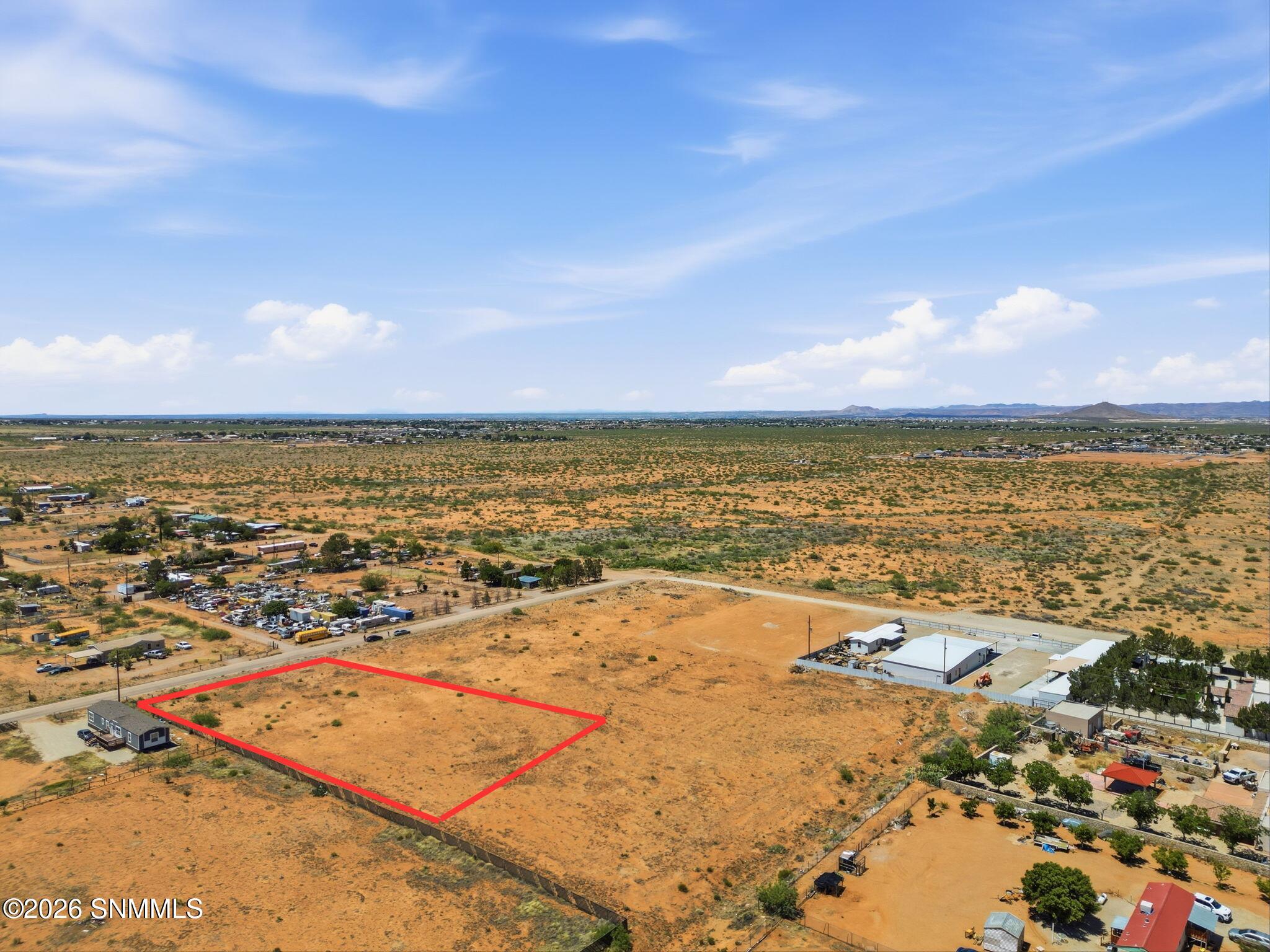 Na Corona Road Property Photo 4