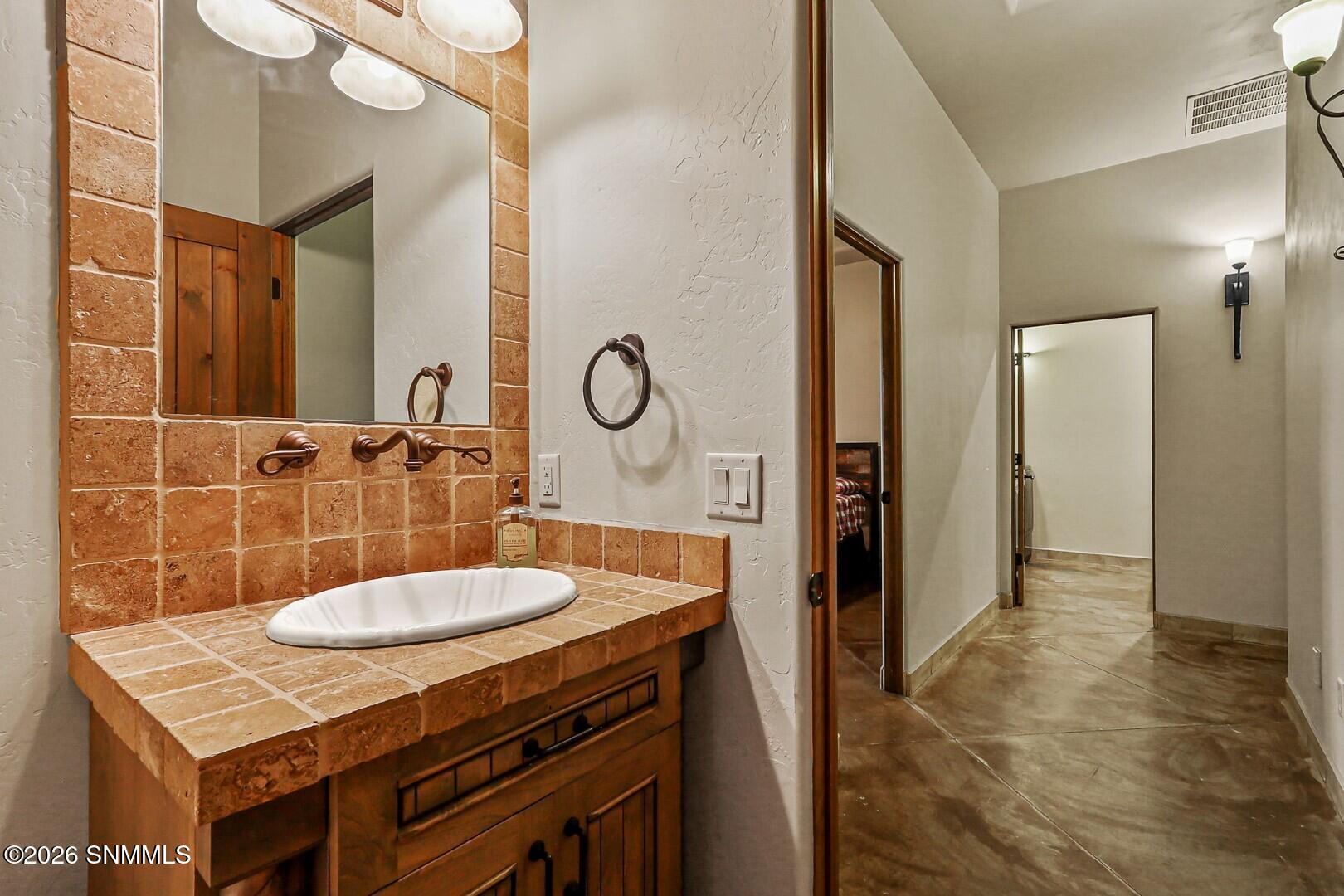 8060 Constitution Road Property Photo 55