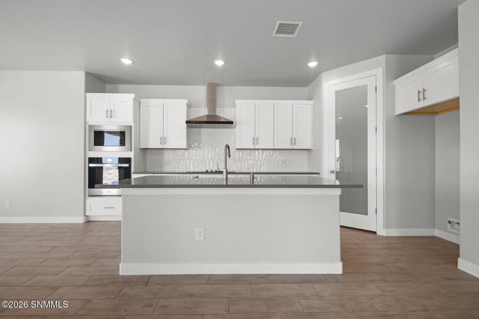 3435 Masterpiece Street Property Photo 2