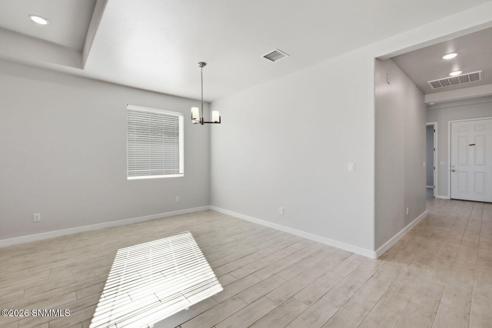 5061 Sand Stream Road Property Photo 5